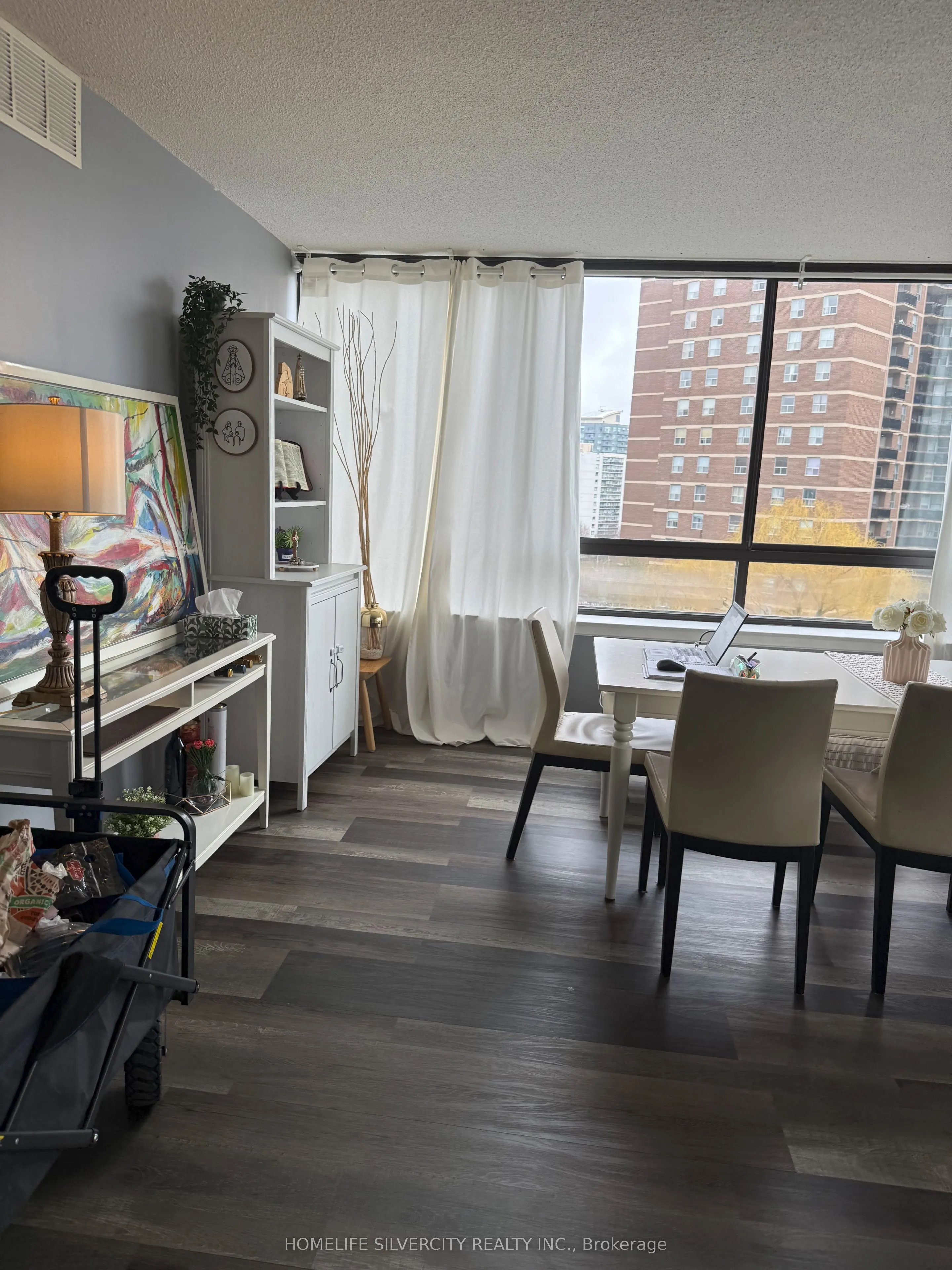 40 Richview Road #707