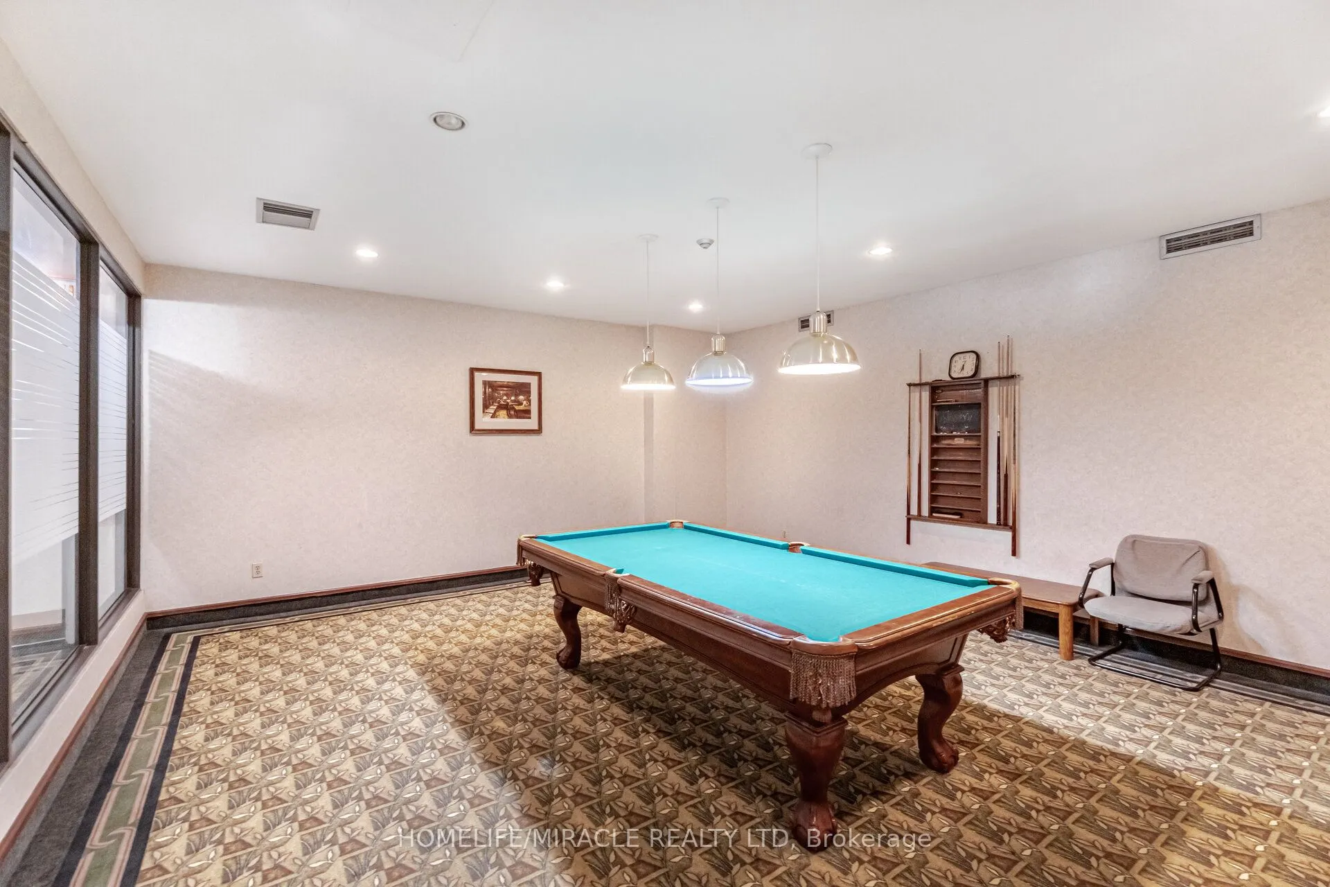 26 Hanover Road #401