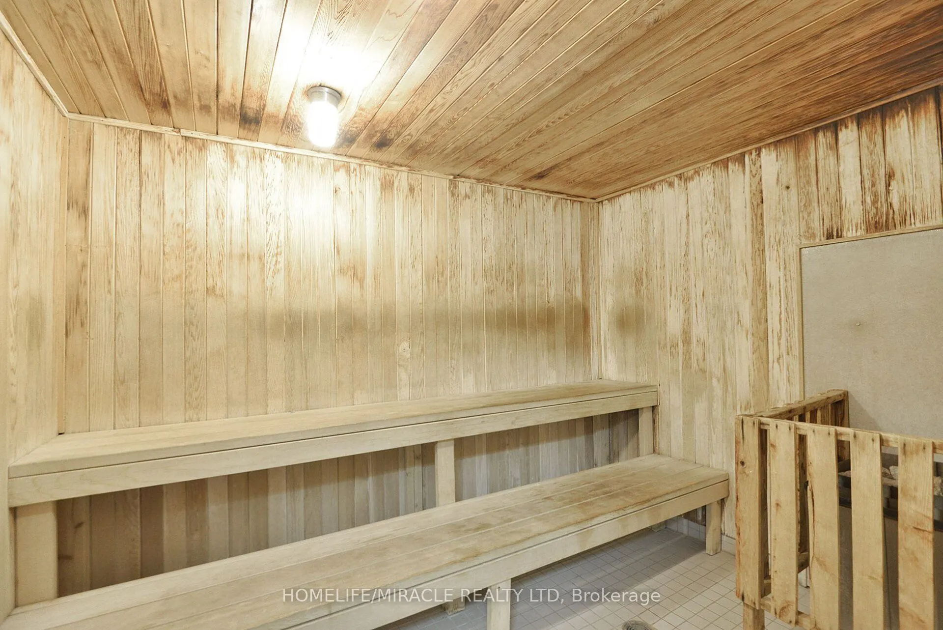 26 Hanover Road #401