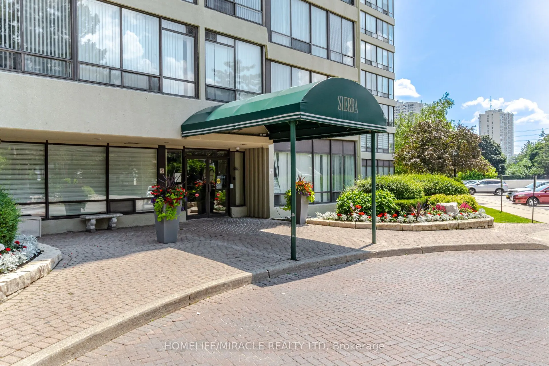 26 Hanover Road #401