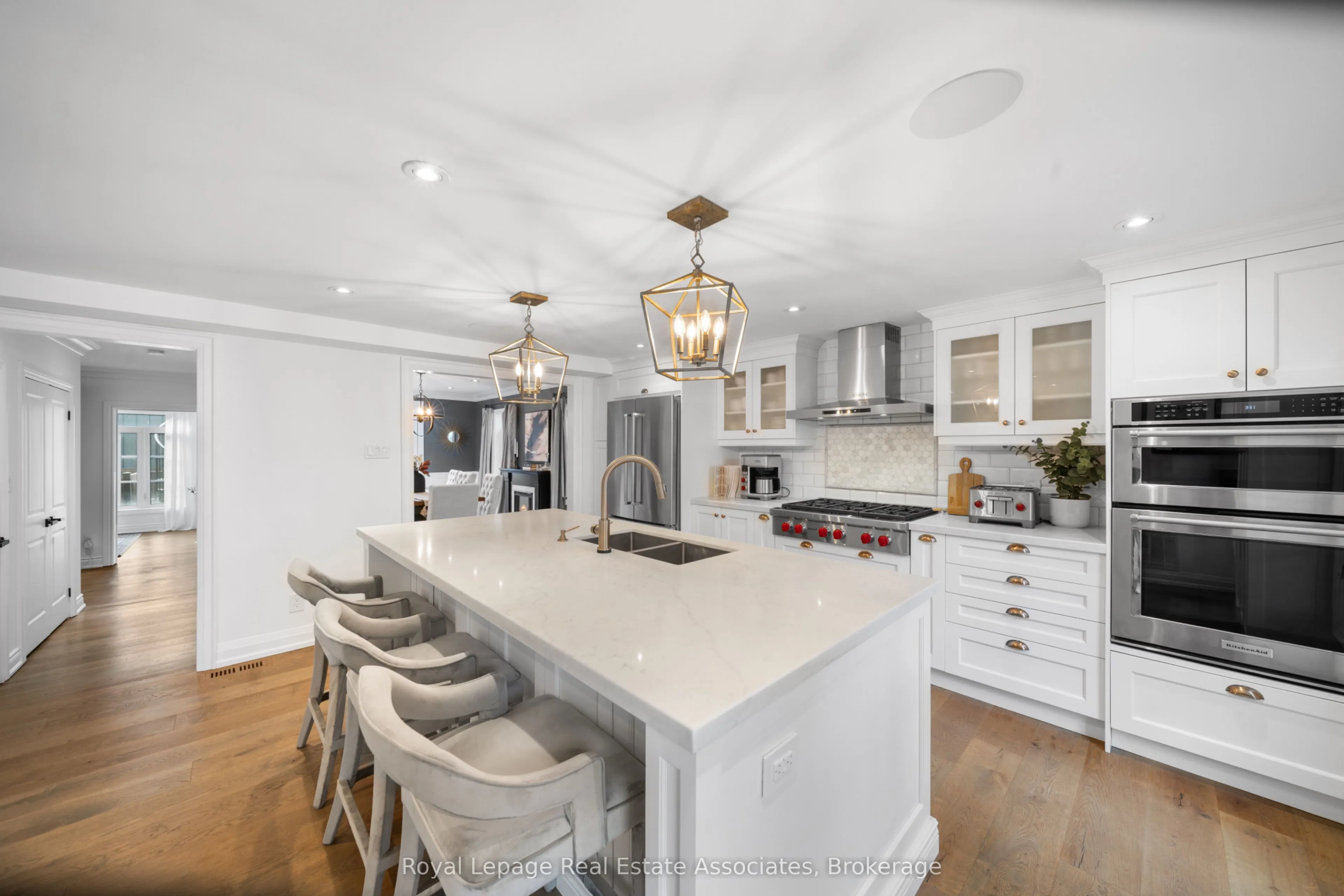 36 Mississauga Road N