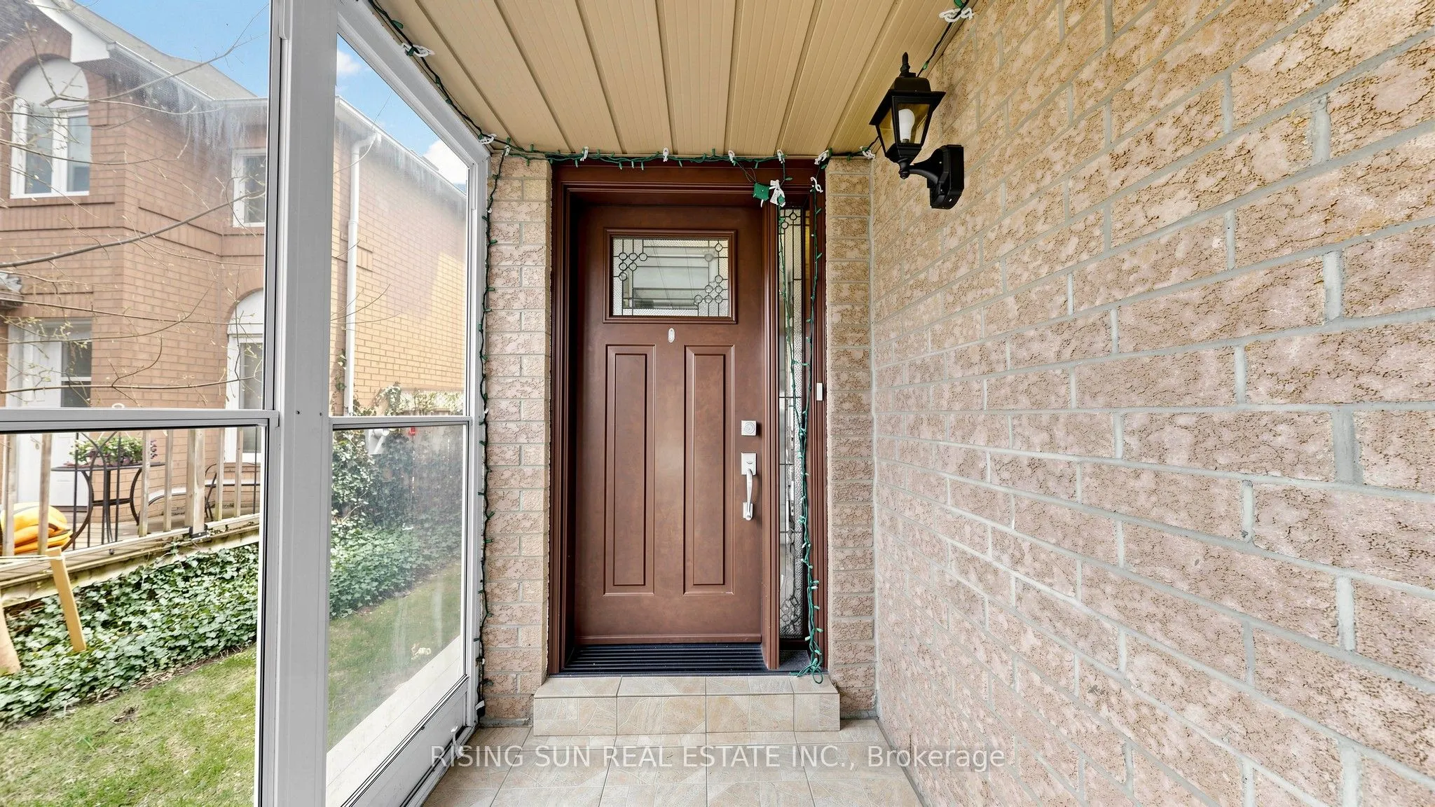 10 Cedarwood Crescent