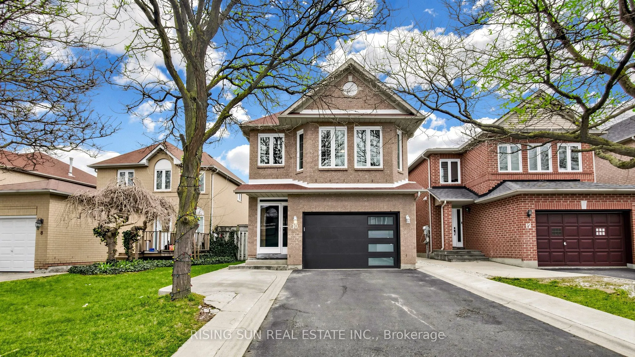 10 Cedarwood Crescent