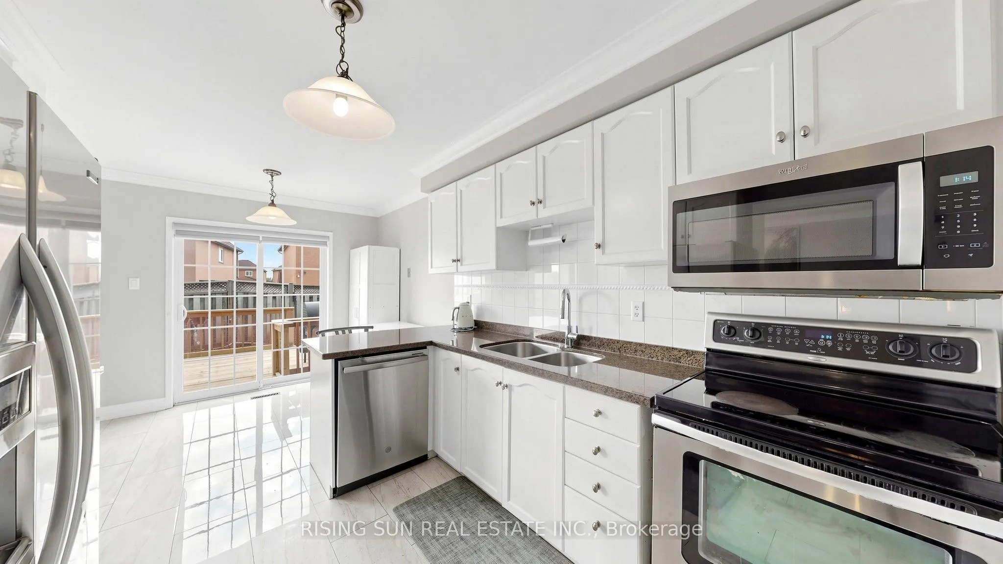 10 Cedarwood Crescent