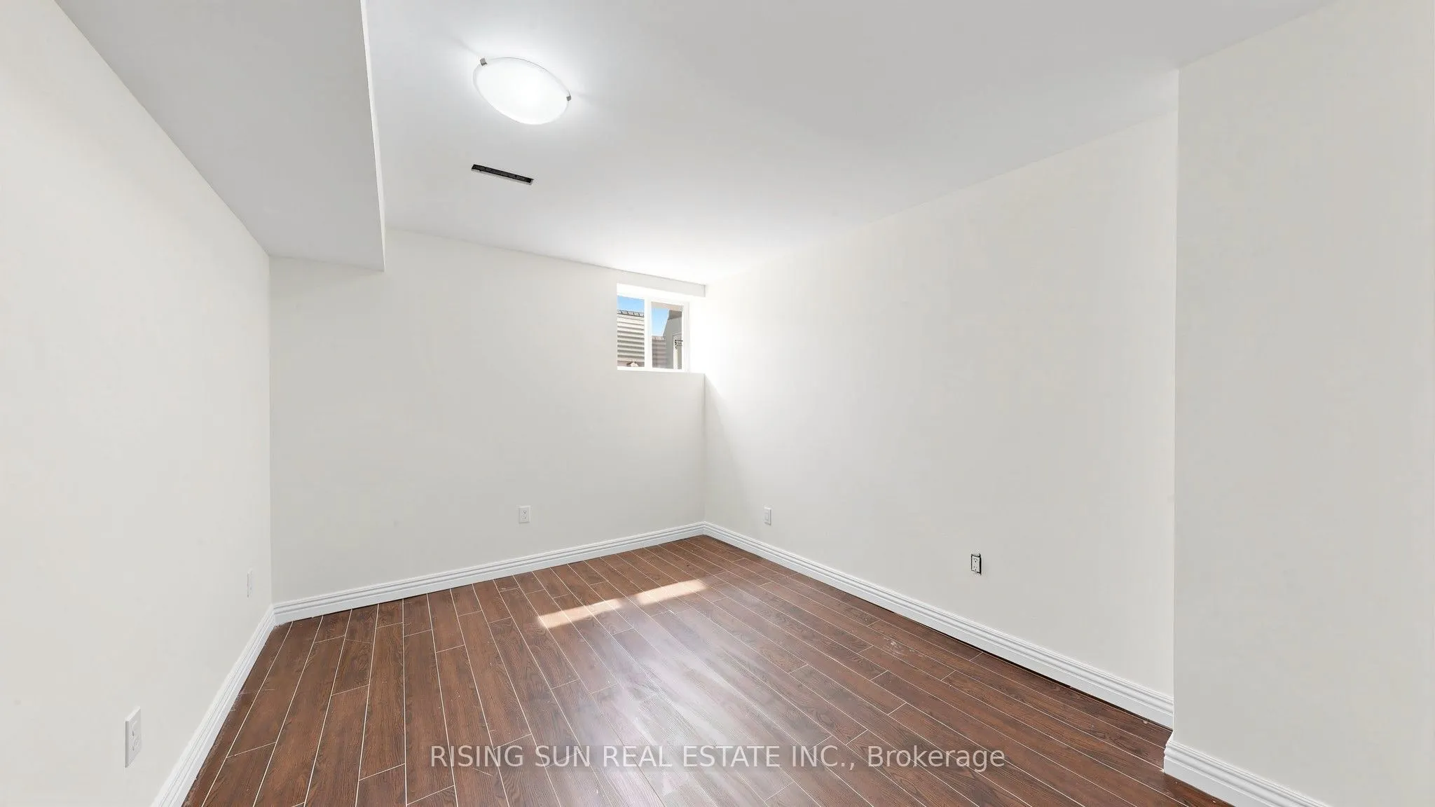10 Cedarwood Crescent