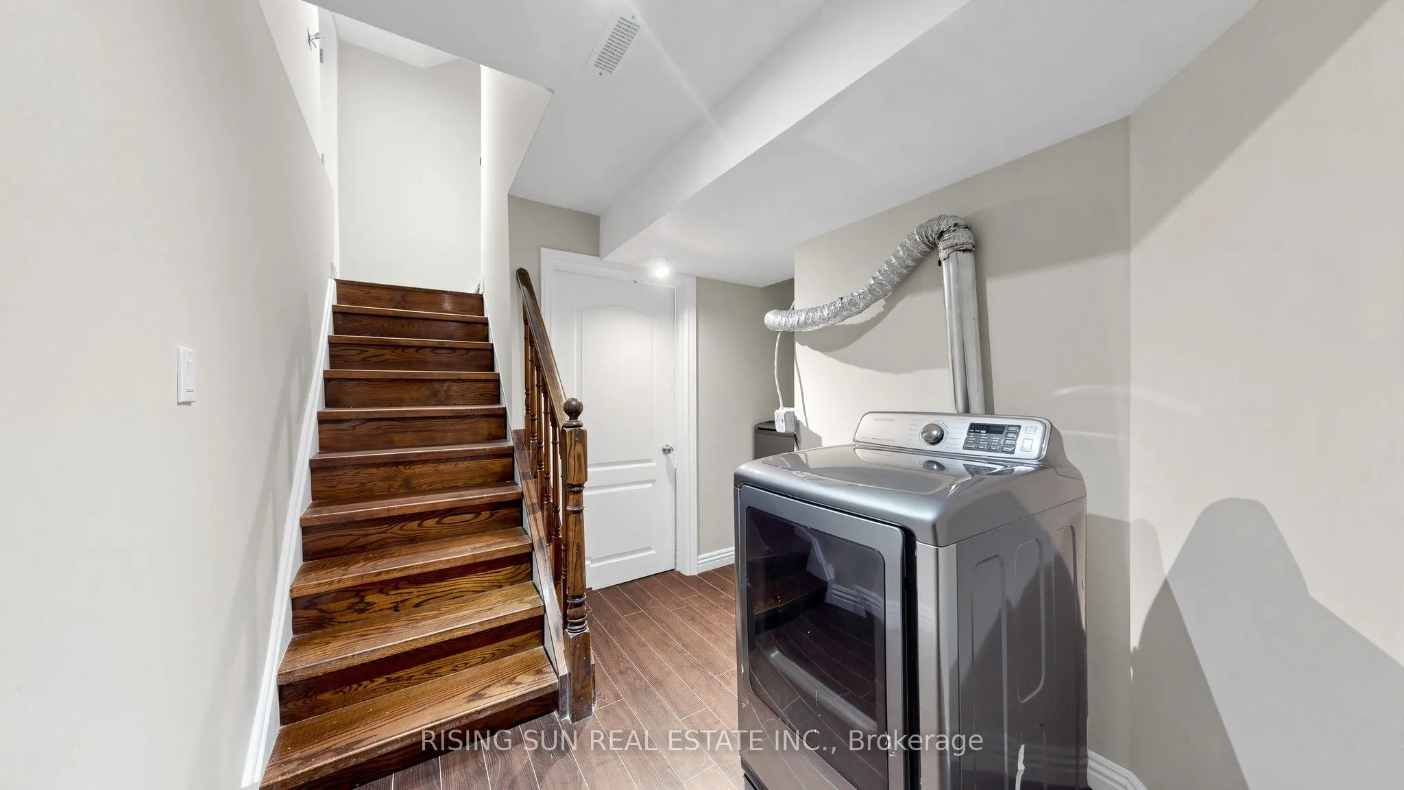 10 Cedarwood Crescent