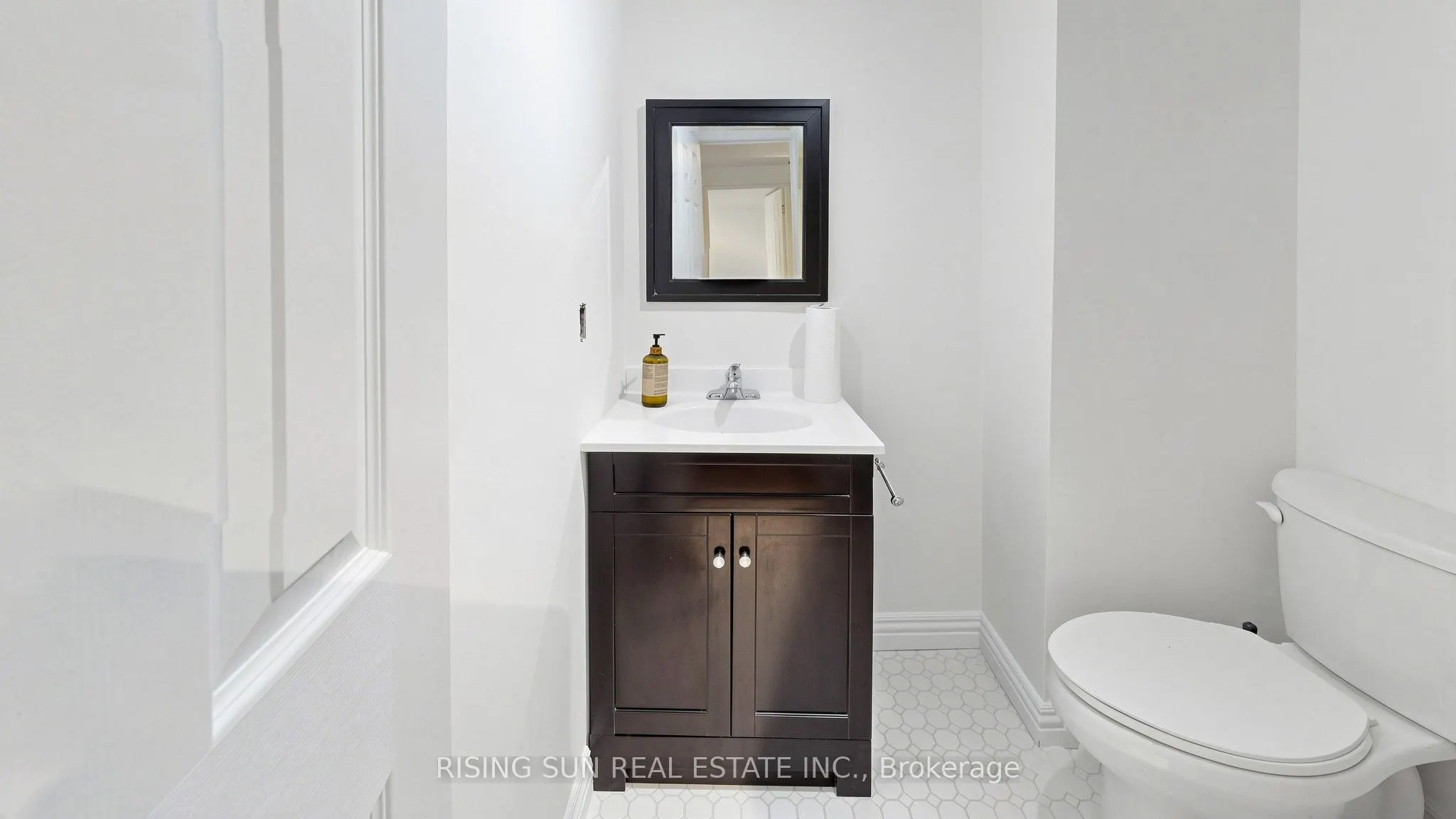 10 Cedarwood Crescent