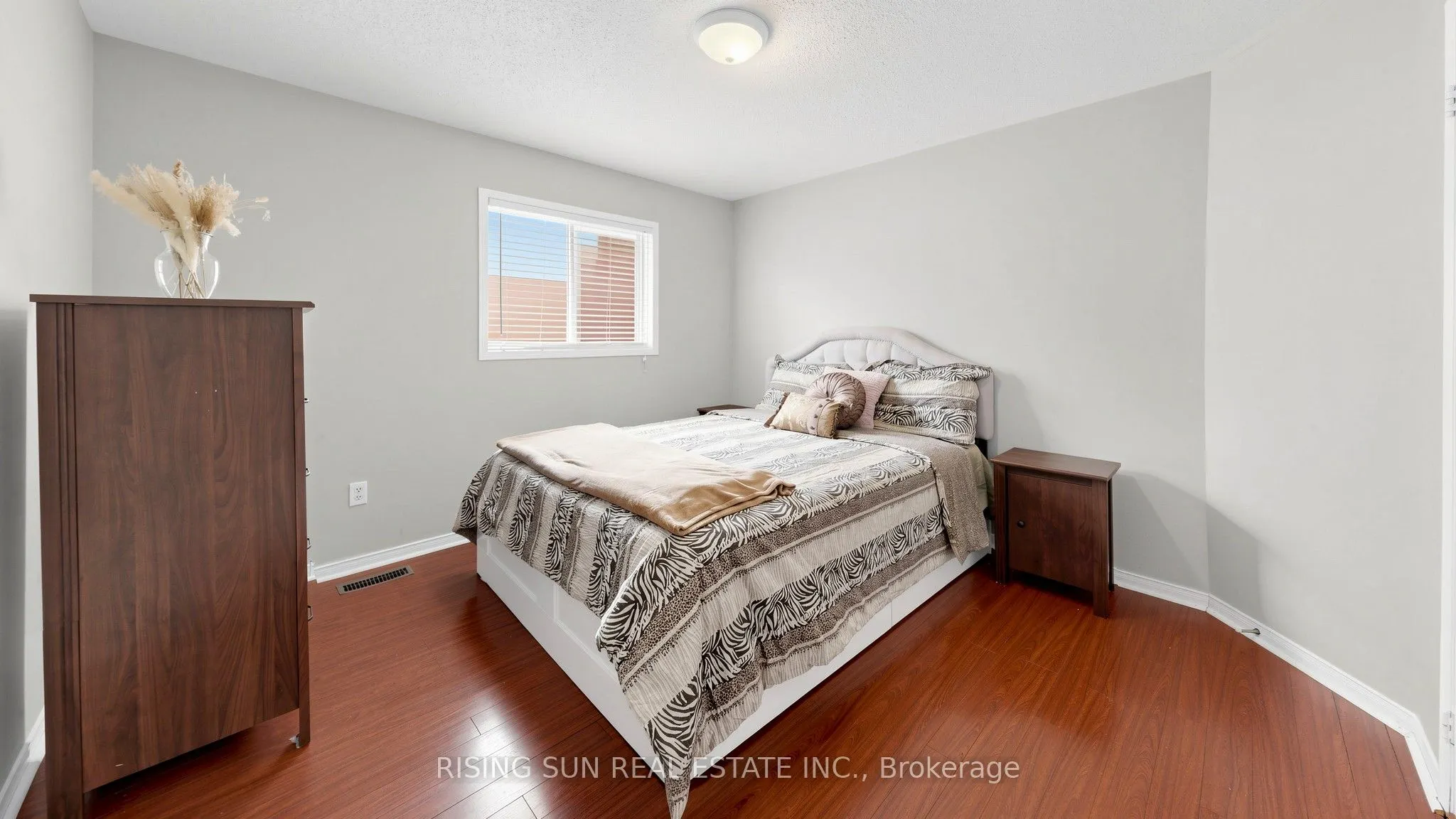 10 Cedarwood Crescent