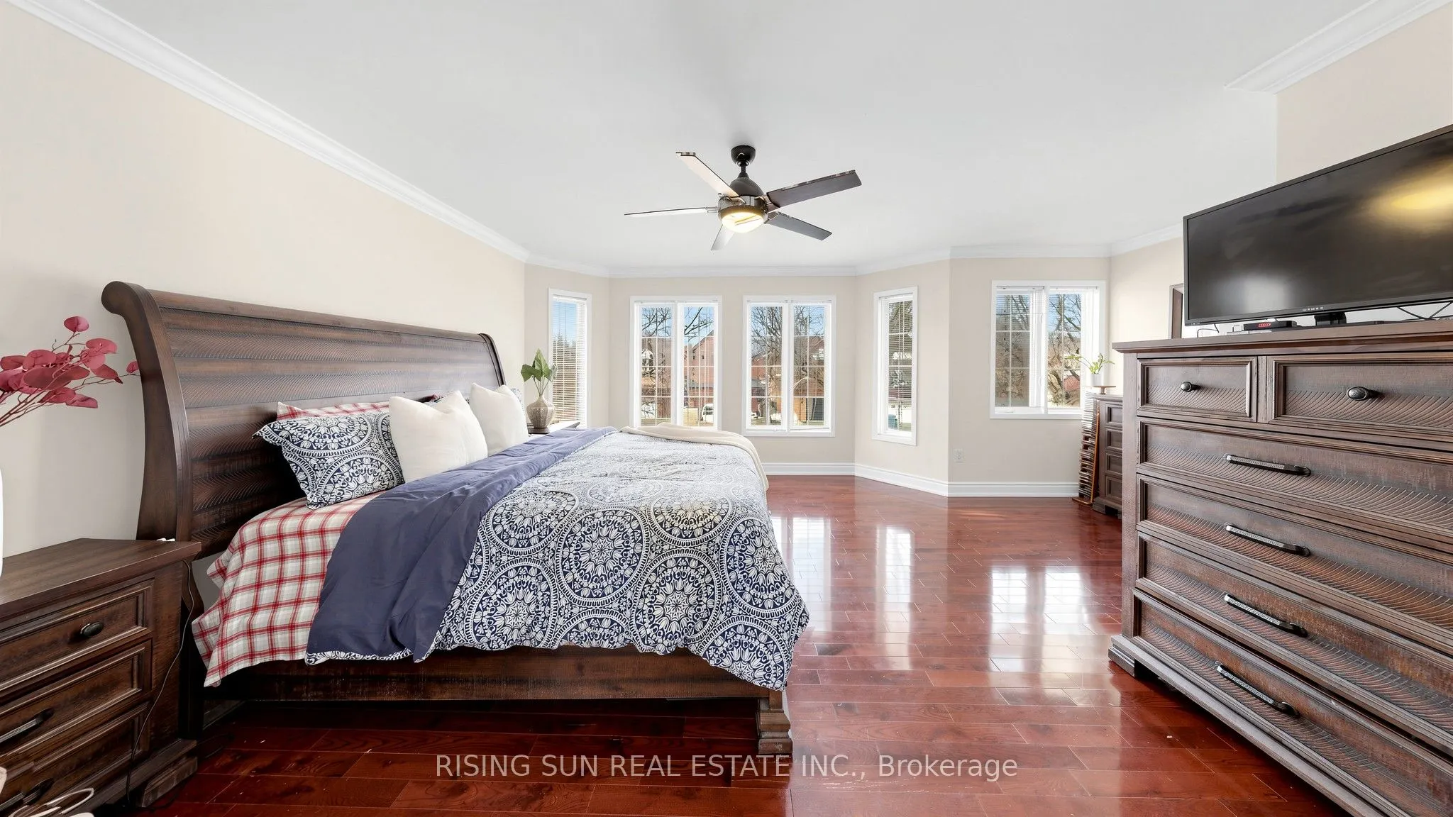 10 Cedarwood Crescent