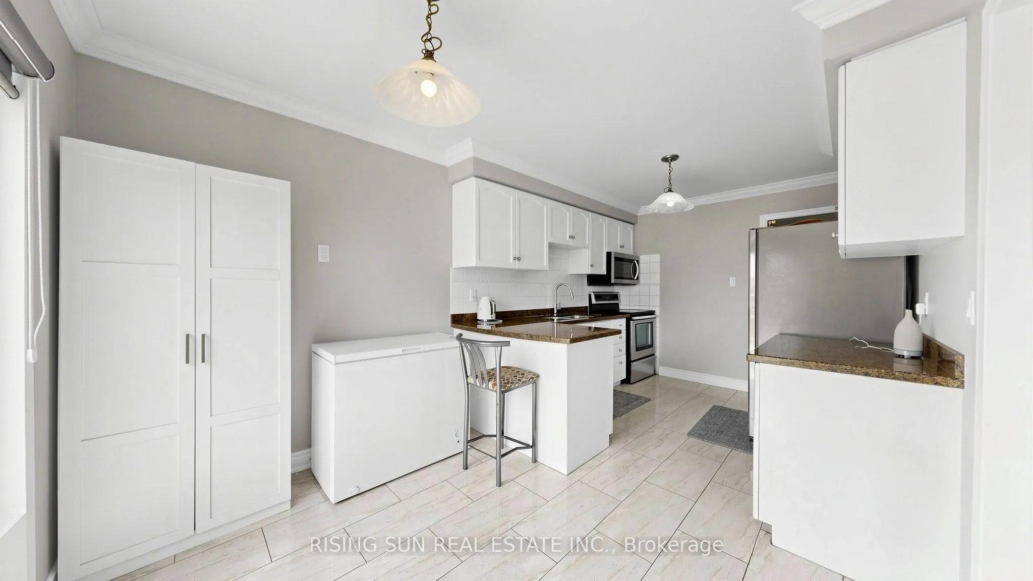 10 Cedarwood Crescent