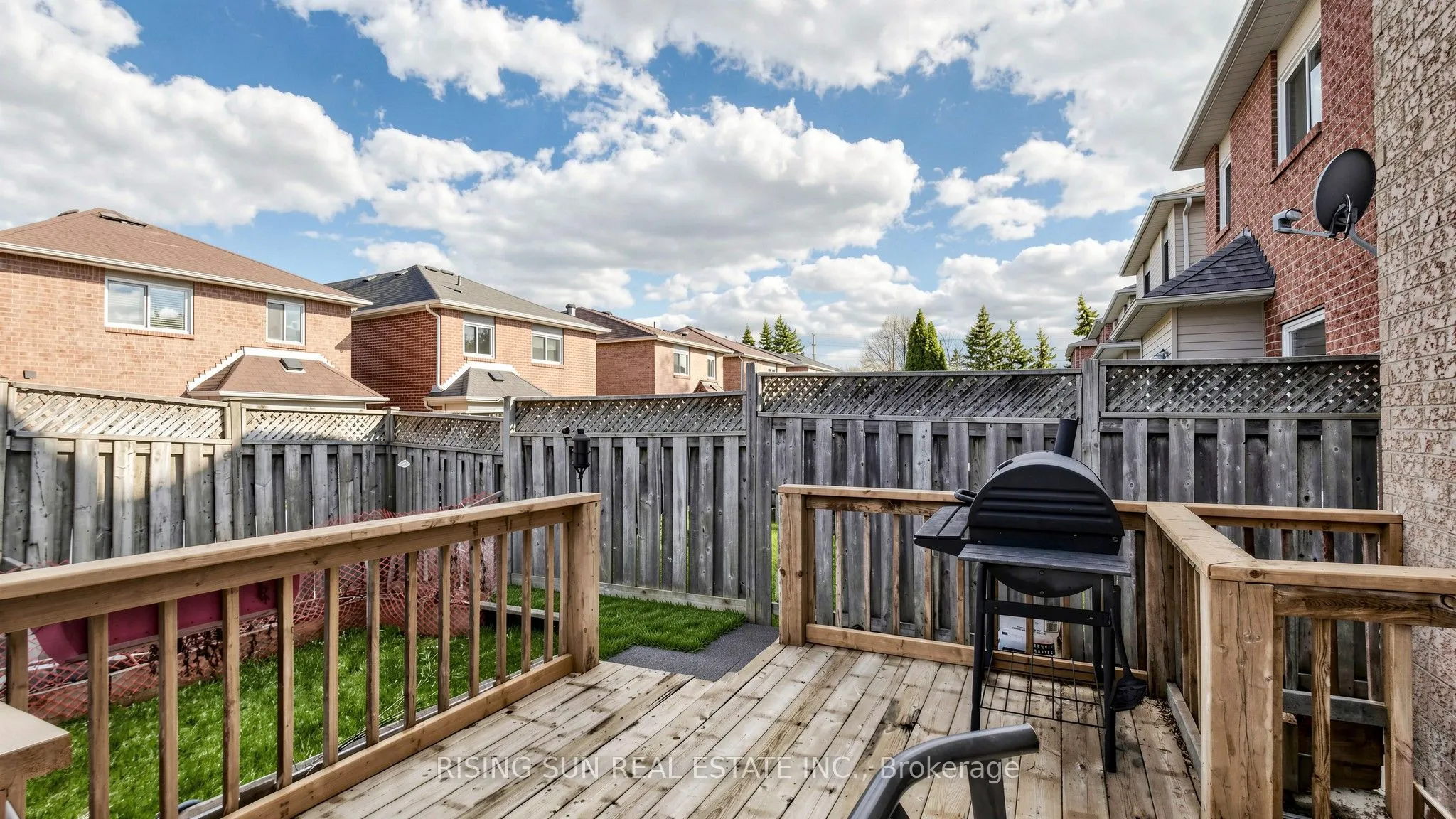 10 Cedarwood Crescent