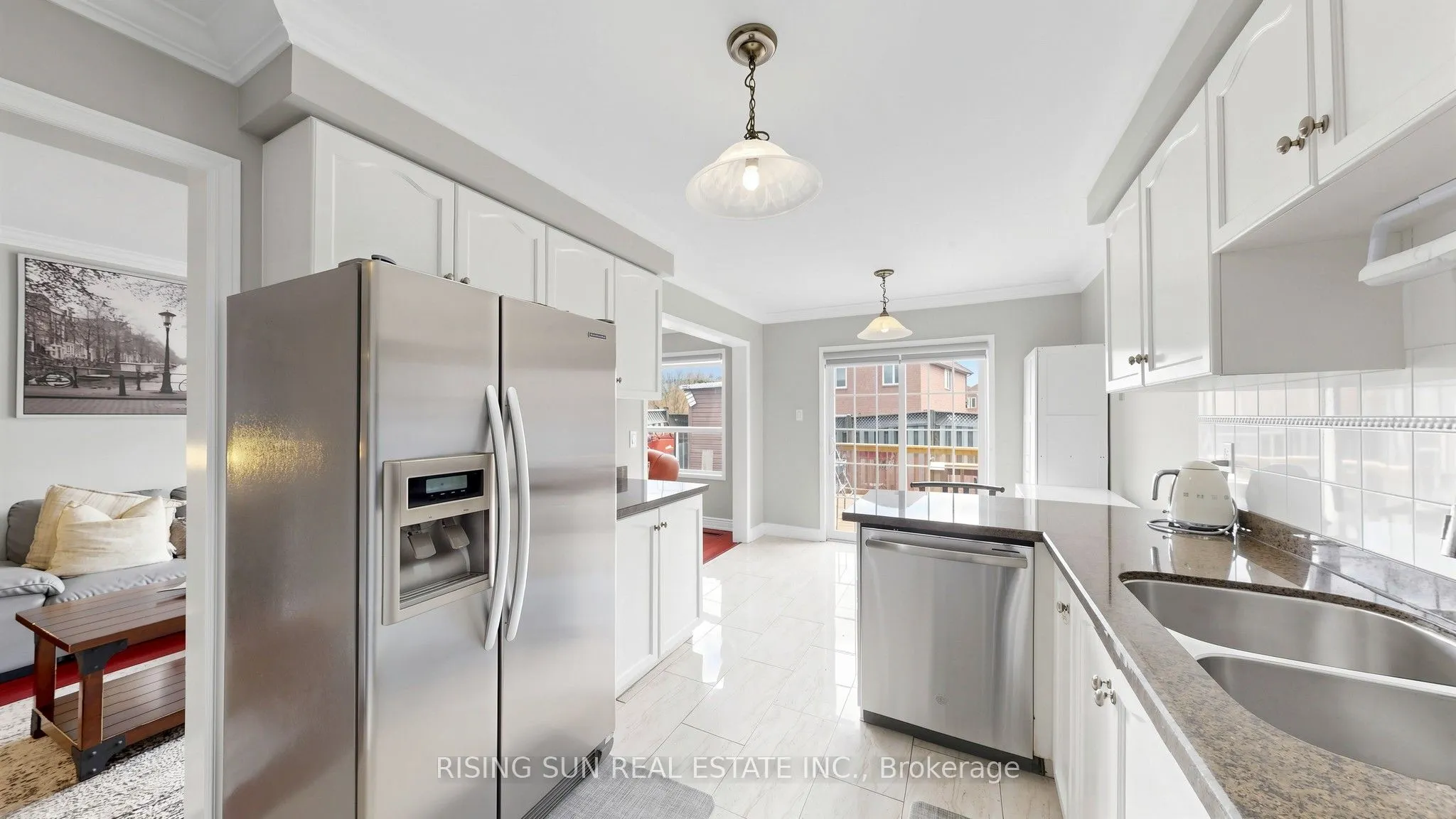 10 Cedarwood Crescent
