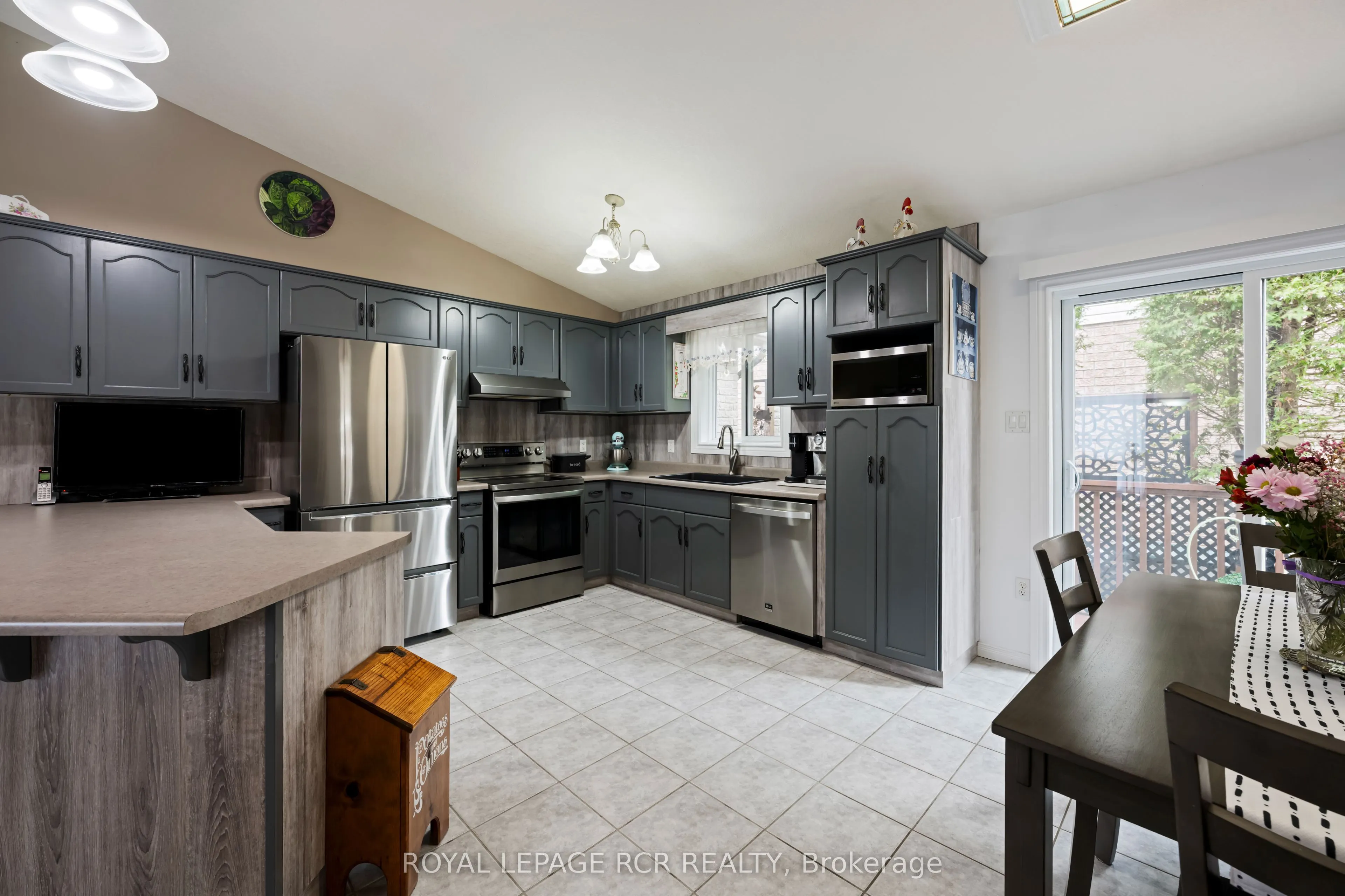 16 Althorp Drive