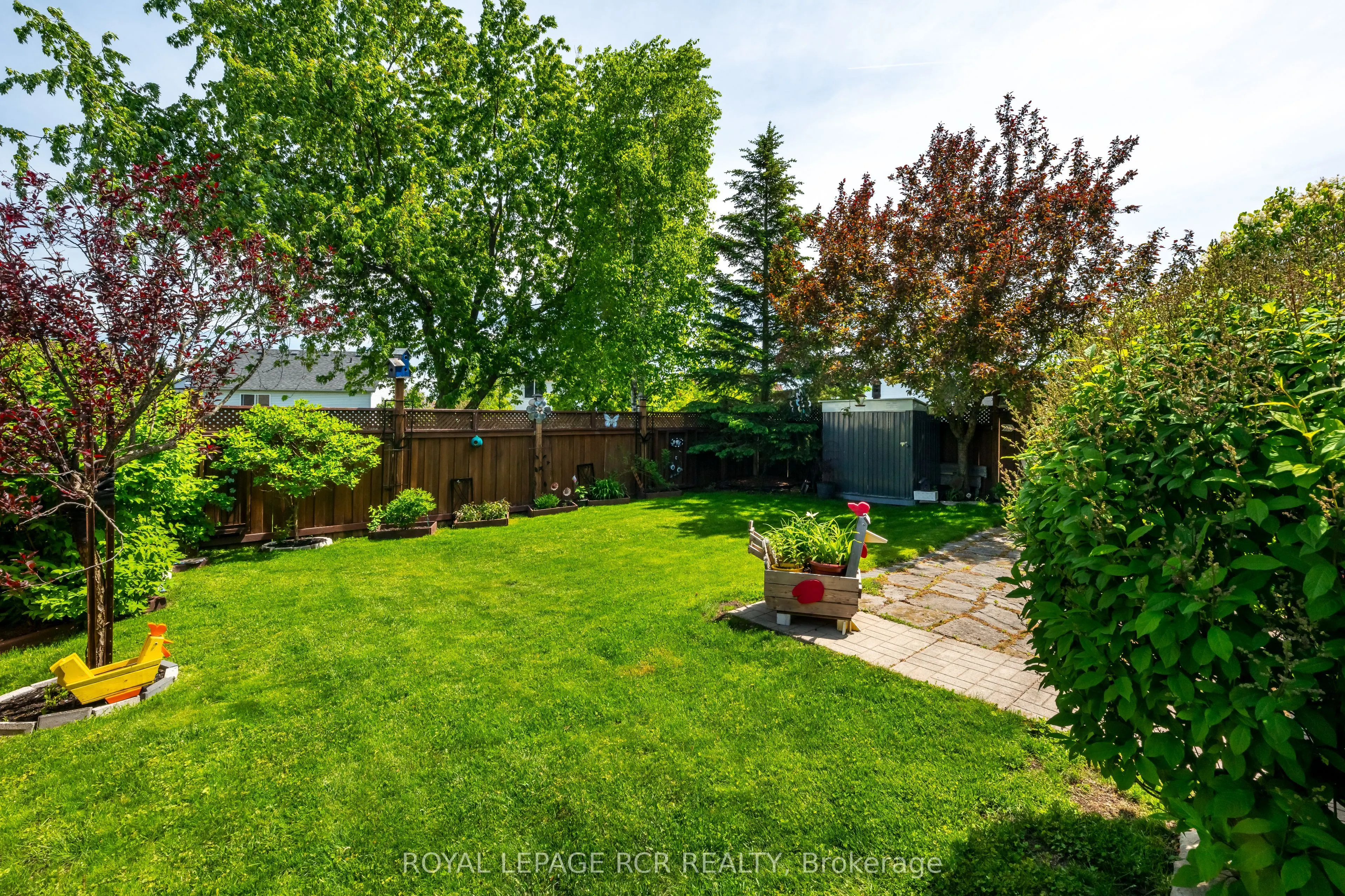 16 Althorp Drive