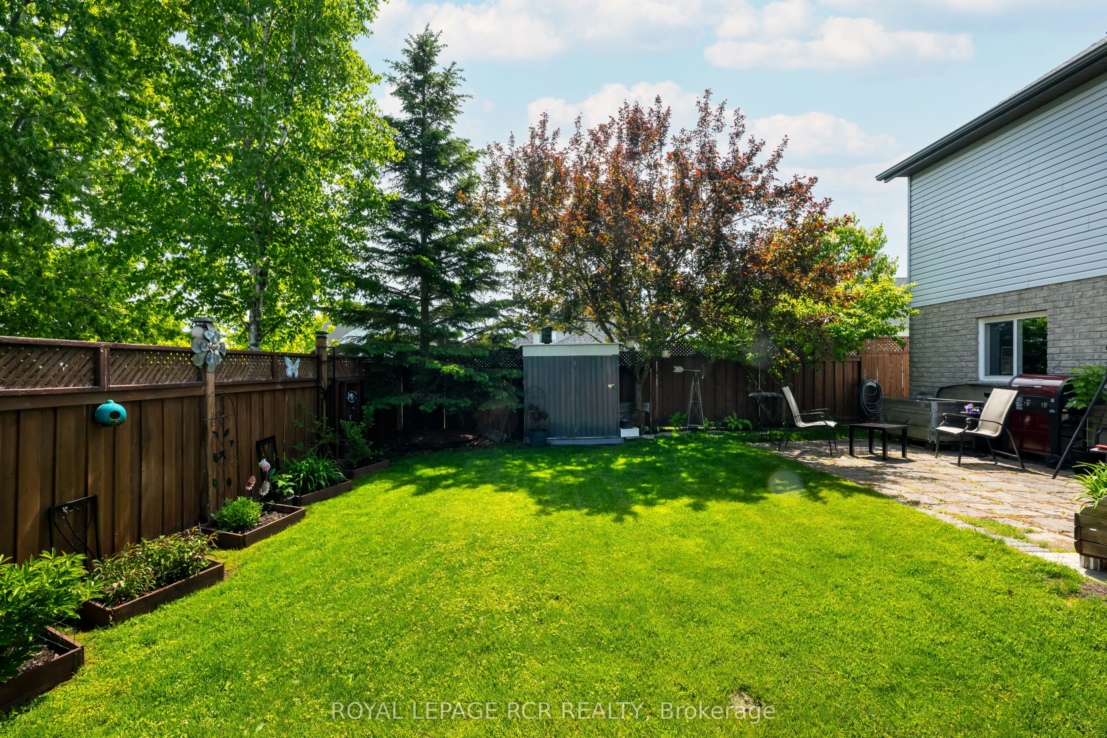 16 Althorp Drive
