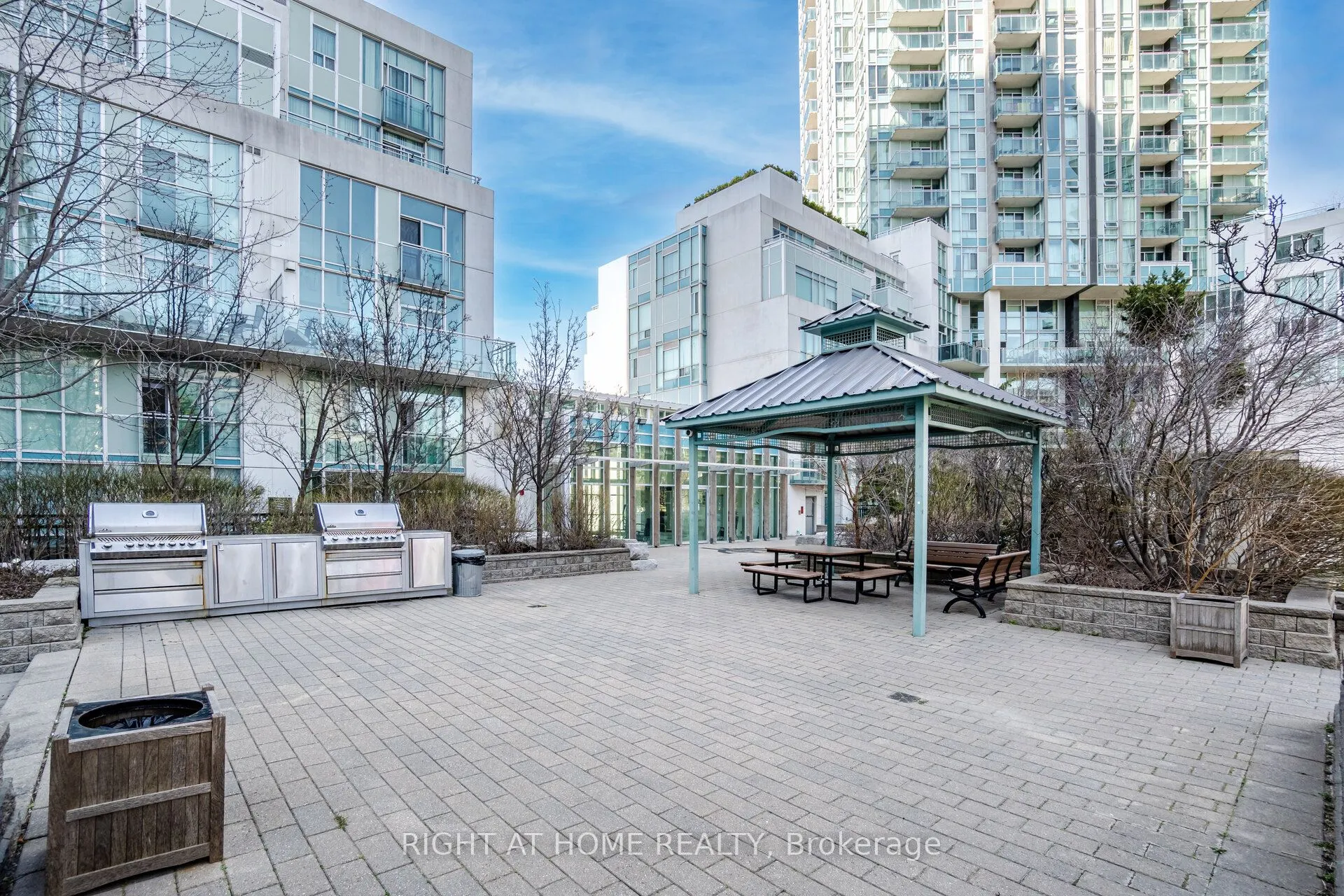3939 Duke Of York Boulevard #1909