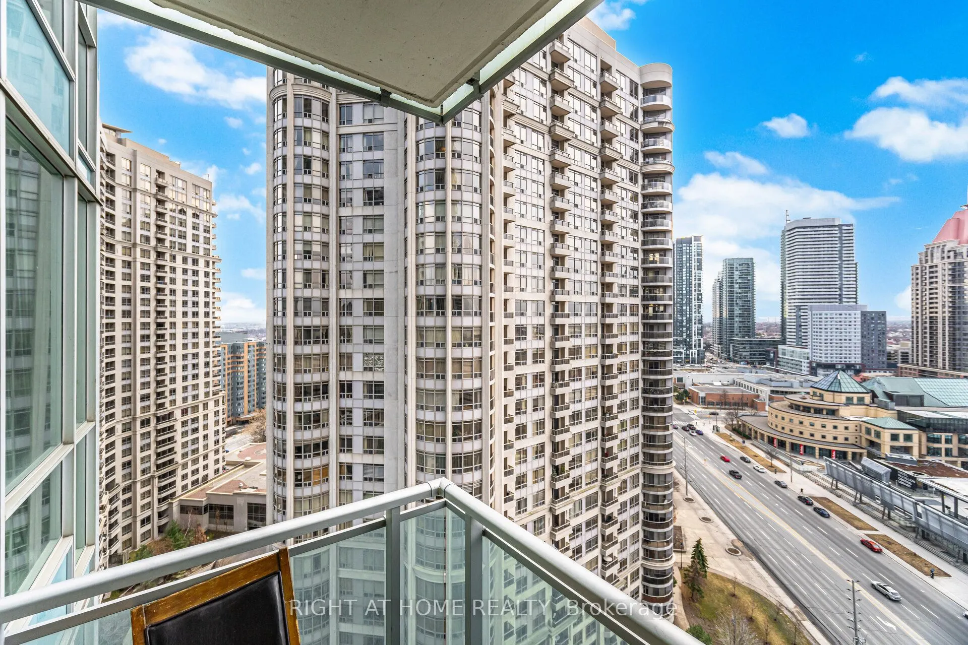 3939 Duke Of York Boulevard #1909