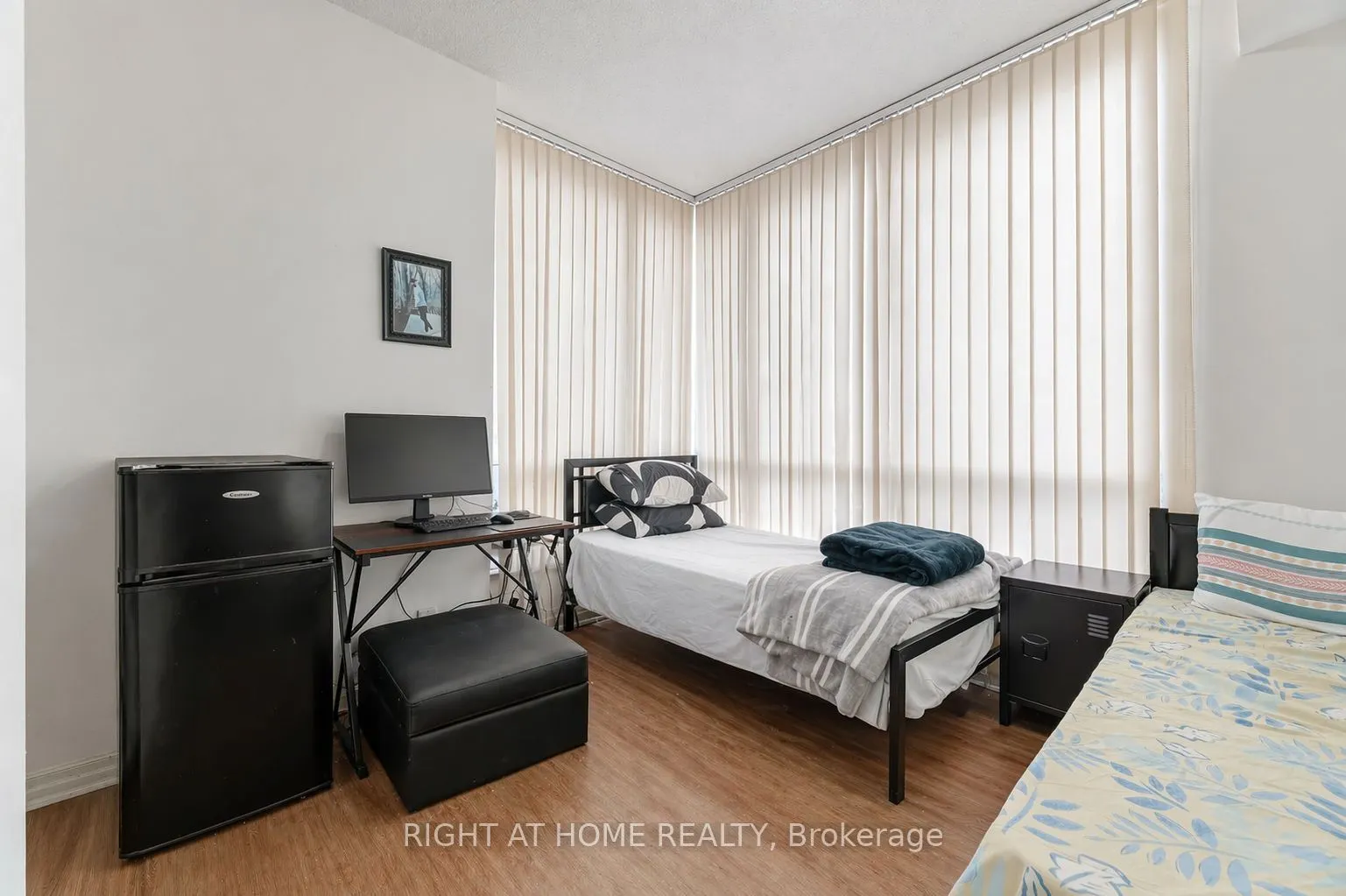 3939 Duke Of York Boulevard #1909