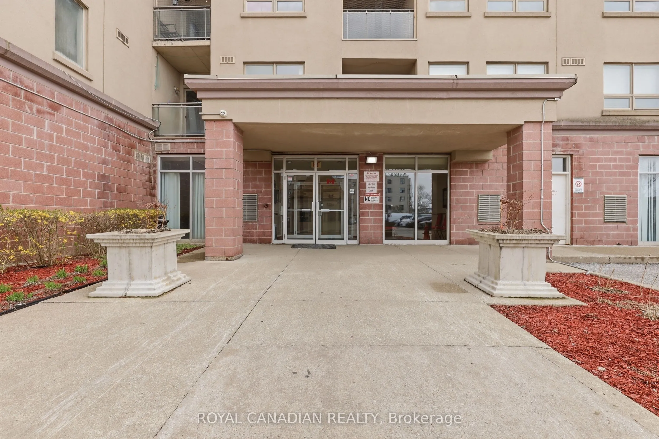 7405 Goreway Drive #619
