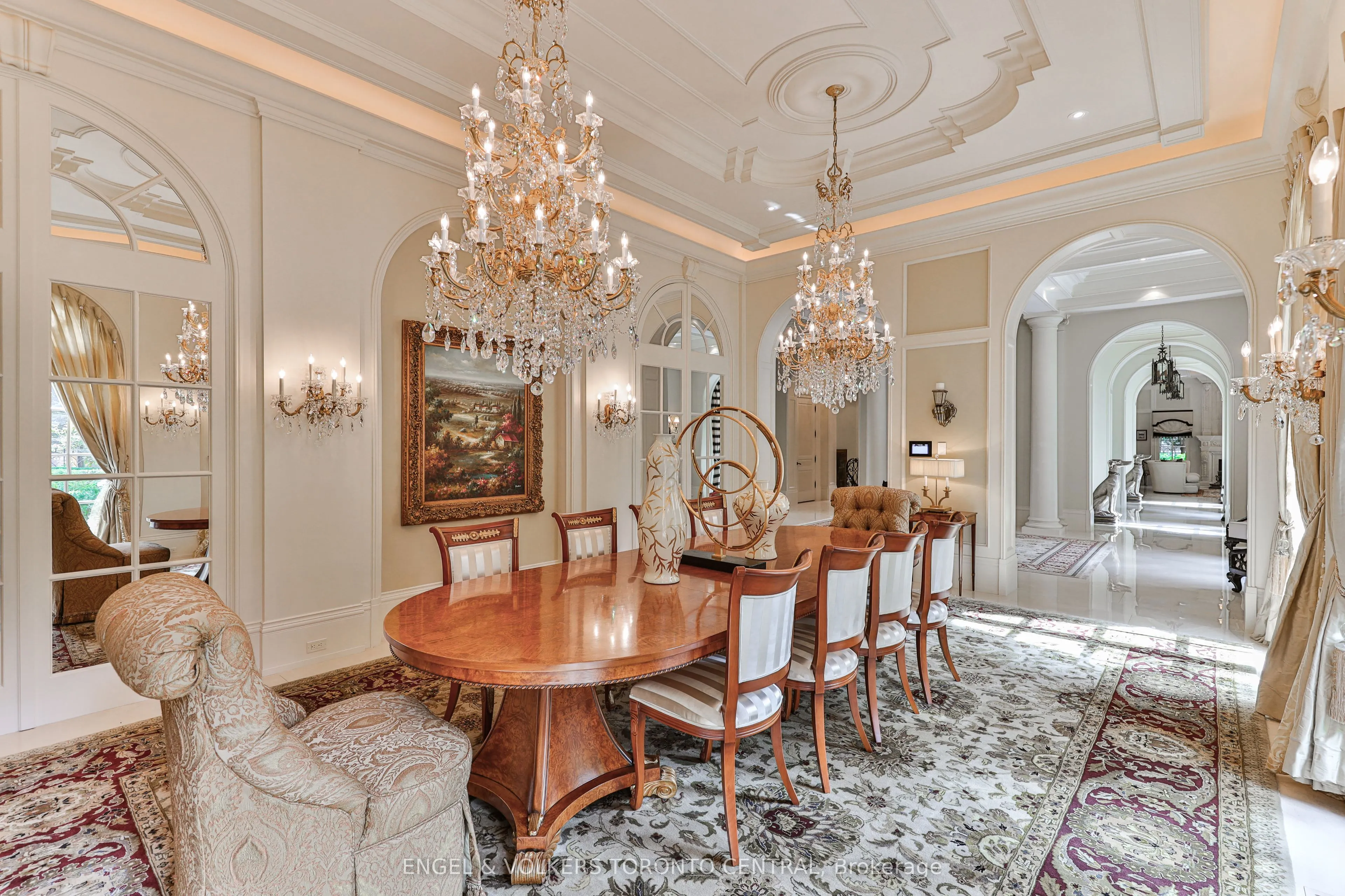 489 Lakeshore Road E