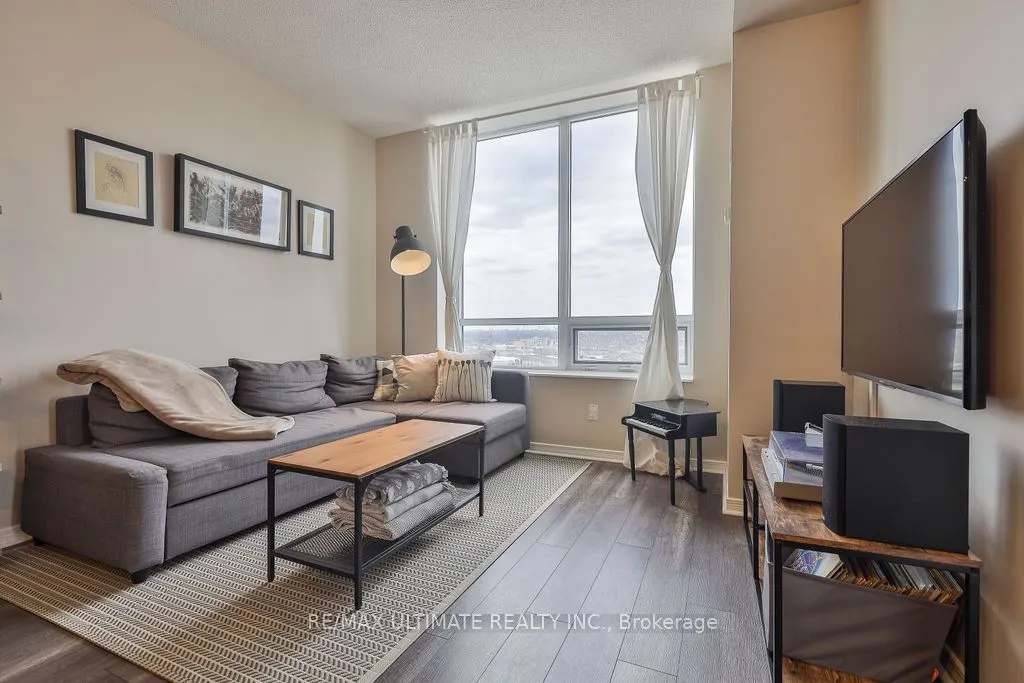 60 Heintzman Street #2404