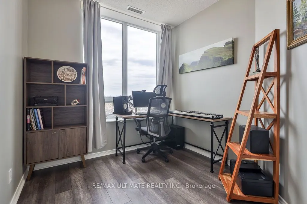 60 Heintzman Street #2404