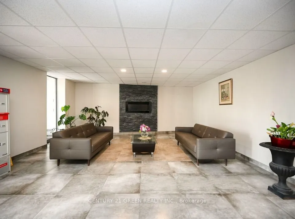 3065 Queen Frederica Drive #902