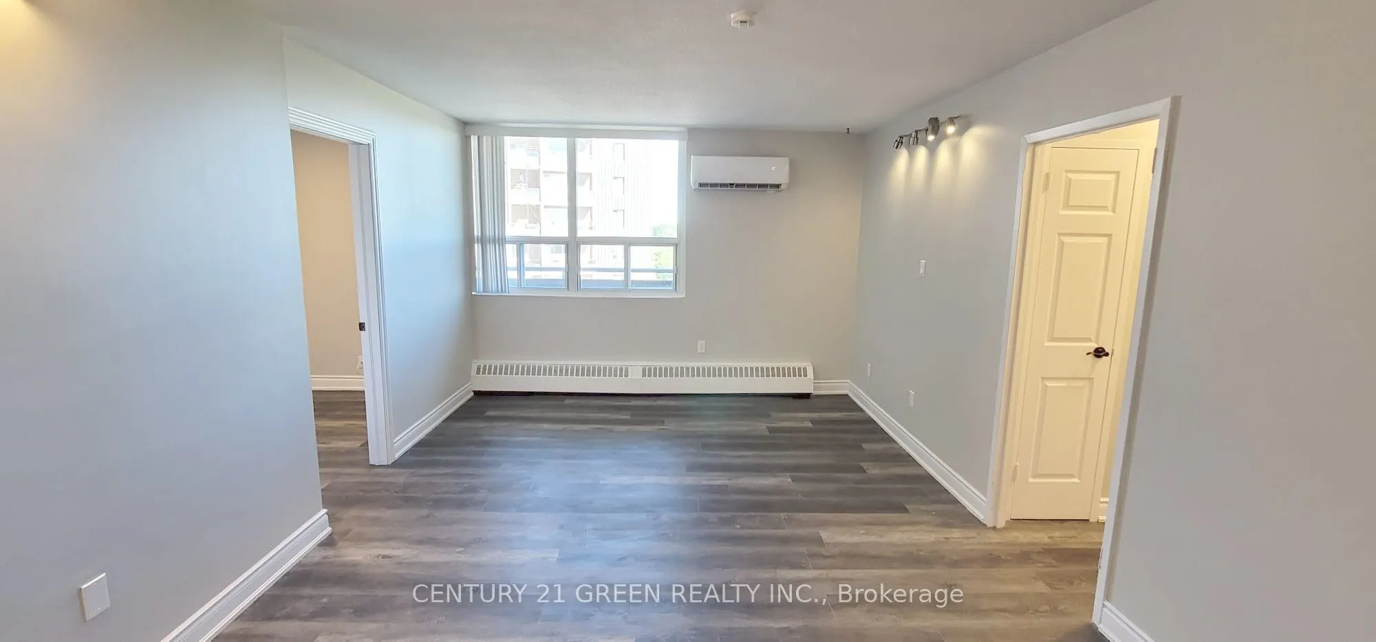 3065 Queen Frederica Drive #902