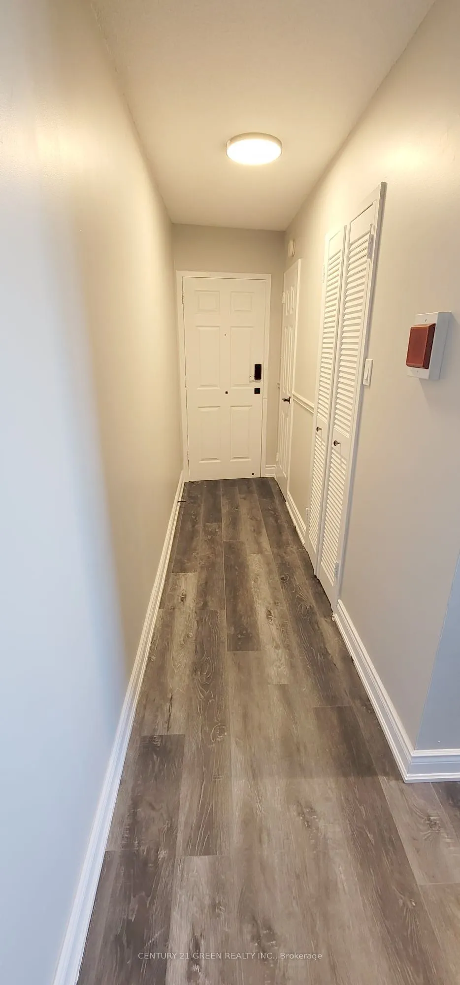 3065 Queen Frederica Drive #902