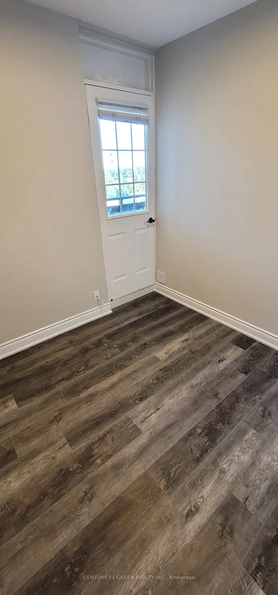 3065 Queen Frederica Drive #902