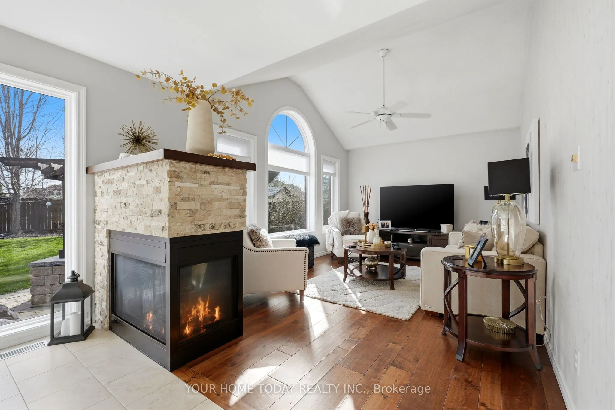 96 Lauchlin Crescent