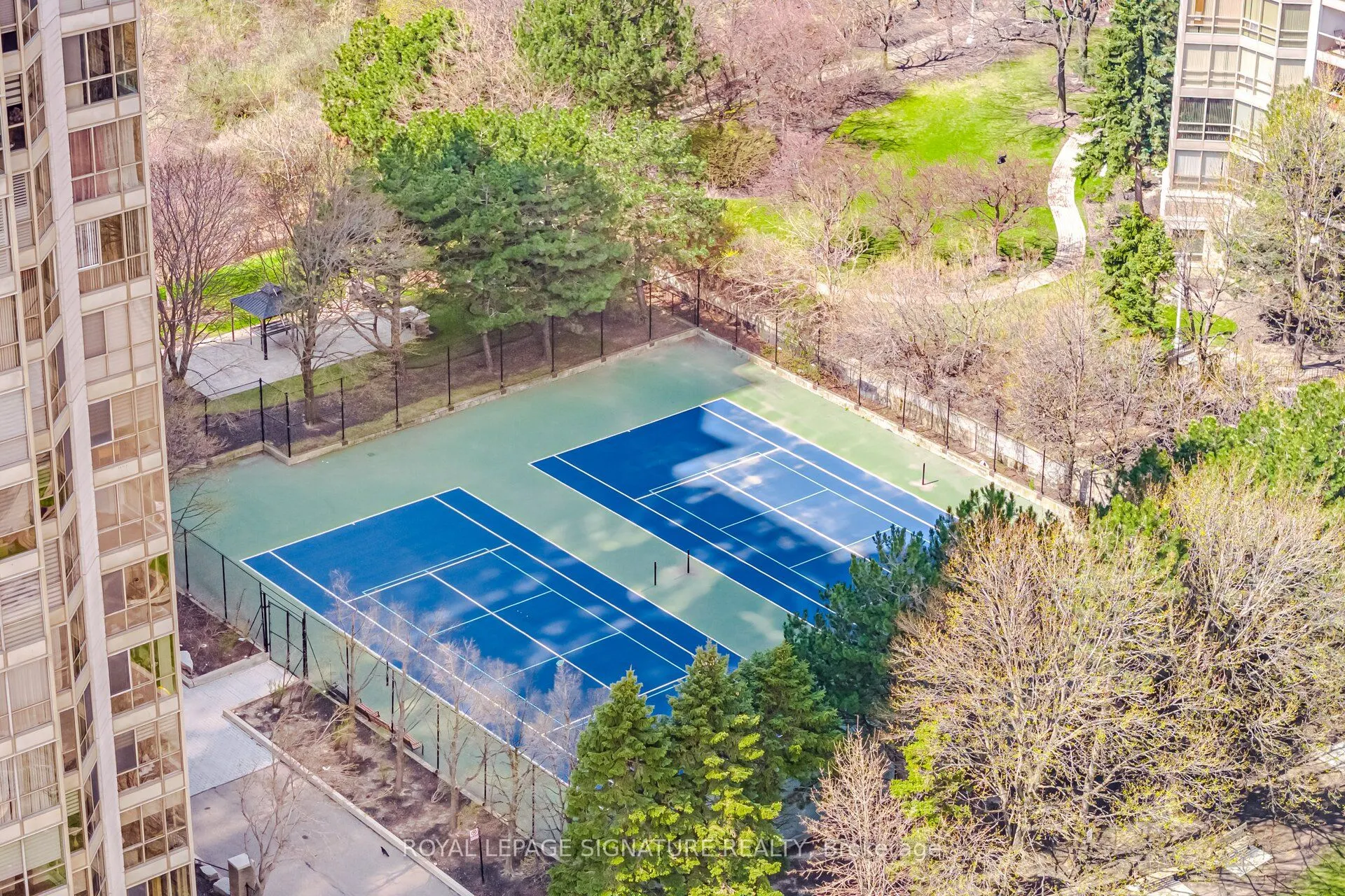 55 Kingsbridge Garden Circle #2310