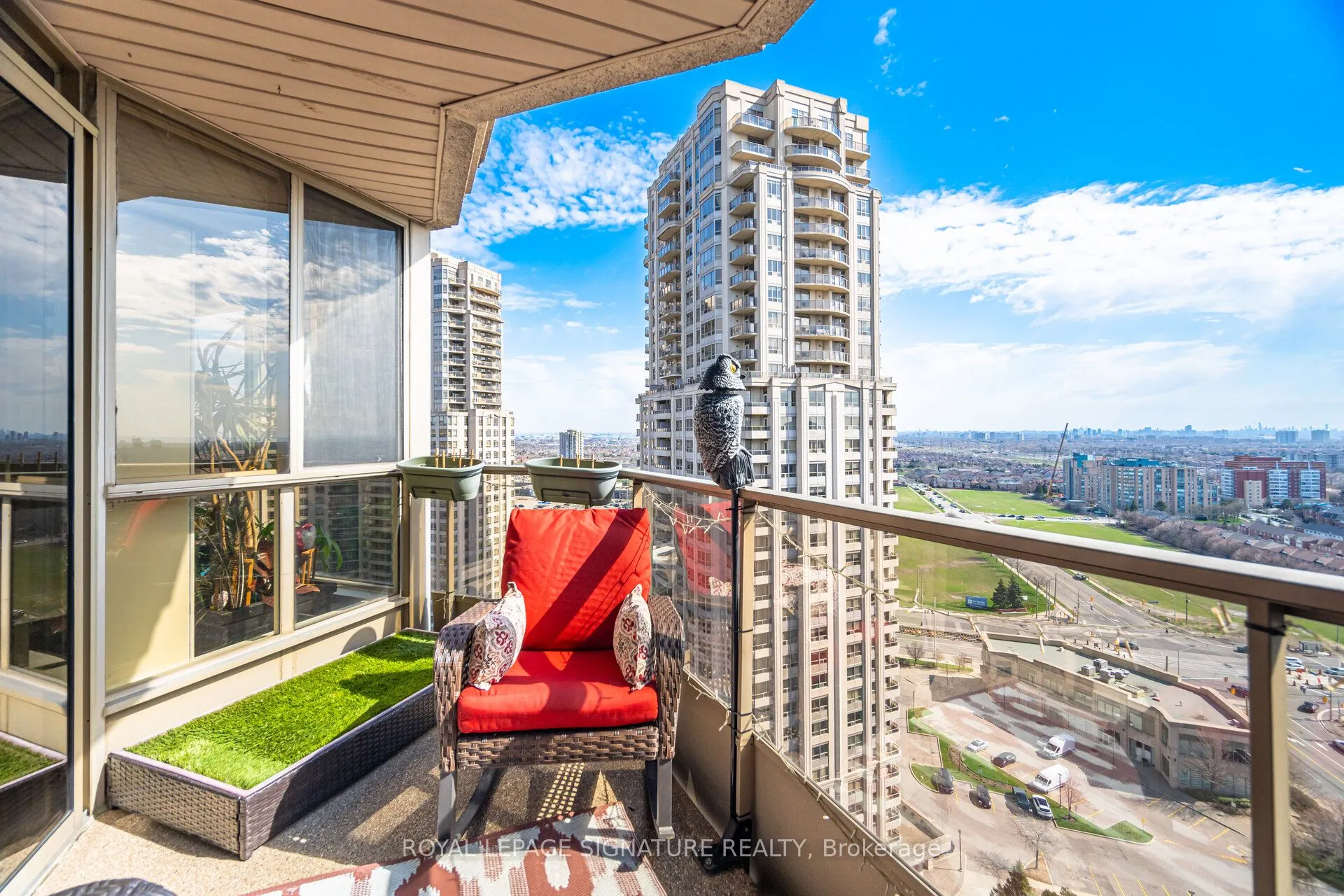 55 Kingsbridge Garden Circle #2310