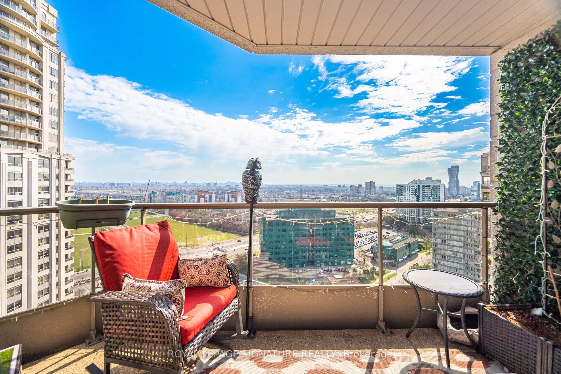 55 Kingsbridge Garden Circle #2310
