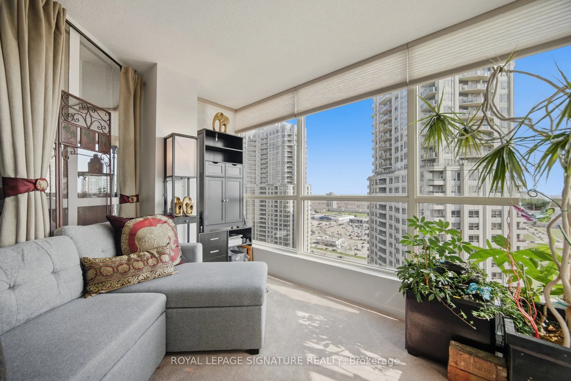 55 Kingsbridge Garden Circle #2310