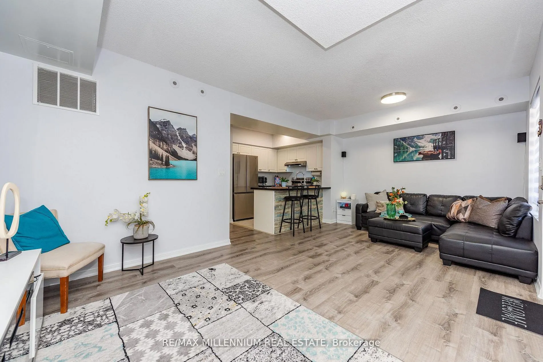 3045 Finch Avenue W #1034