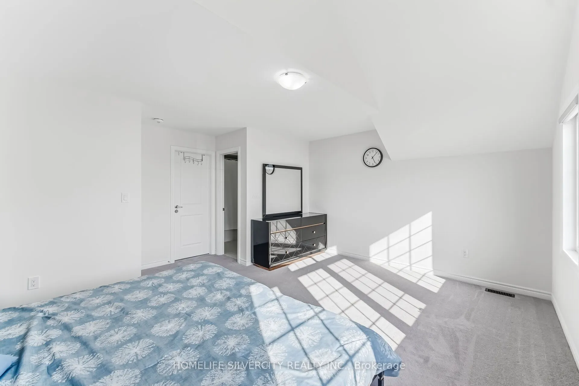 30 Tiger Crescent