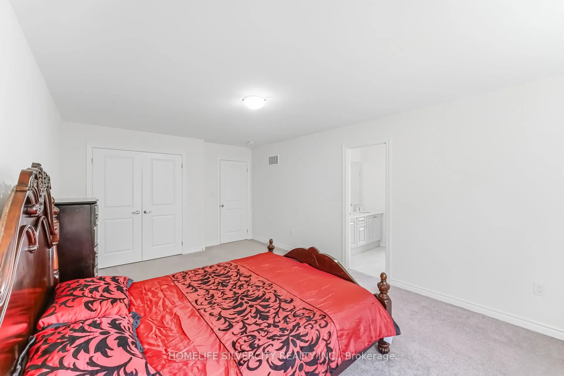 30 Tiger Crescent
