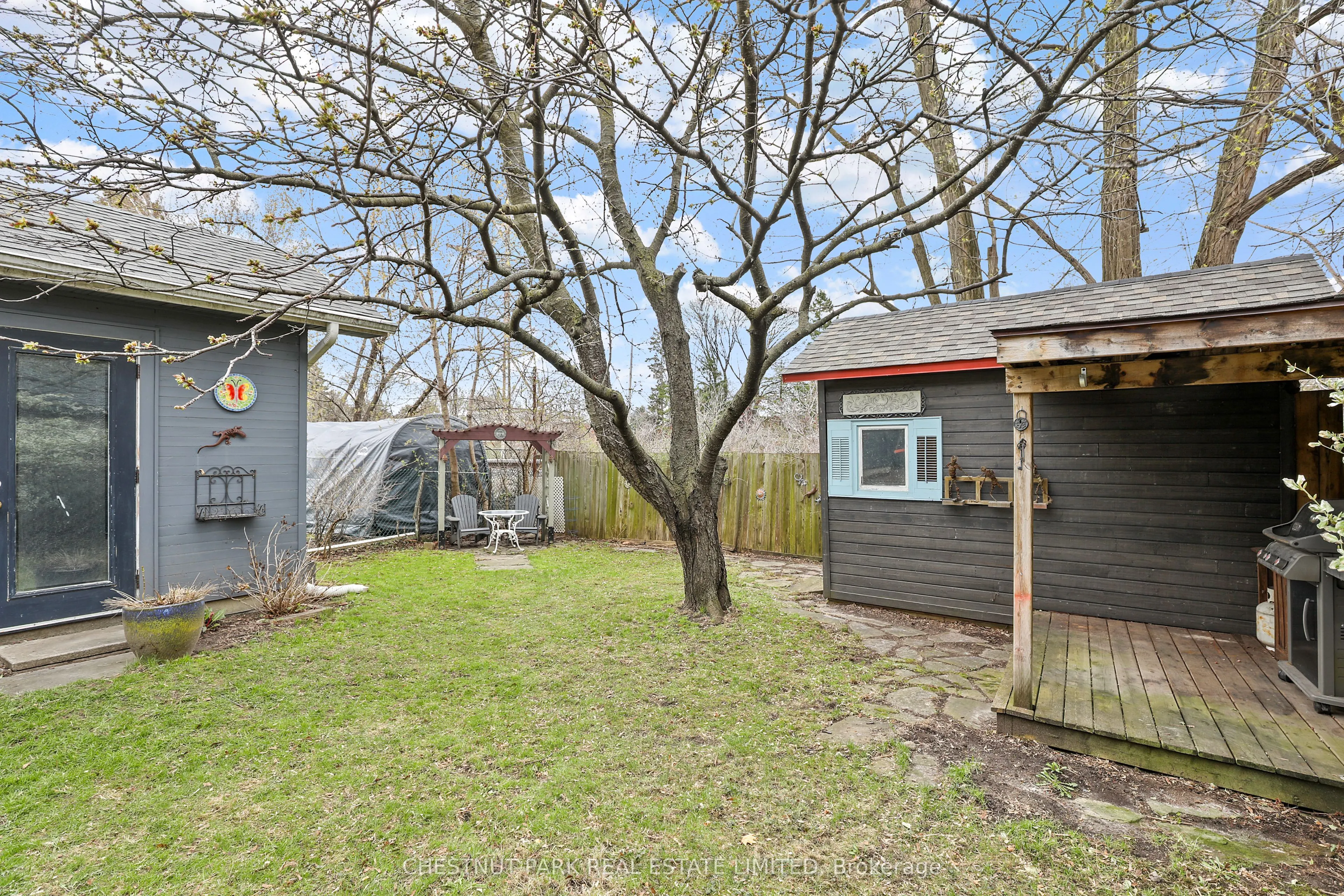 27 Cedarcrest Drive