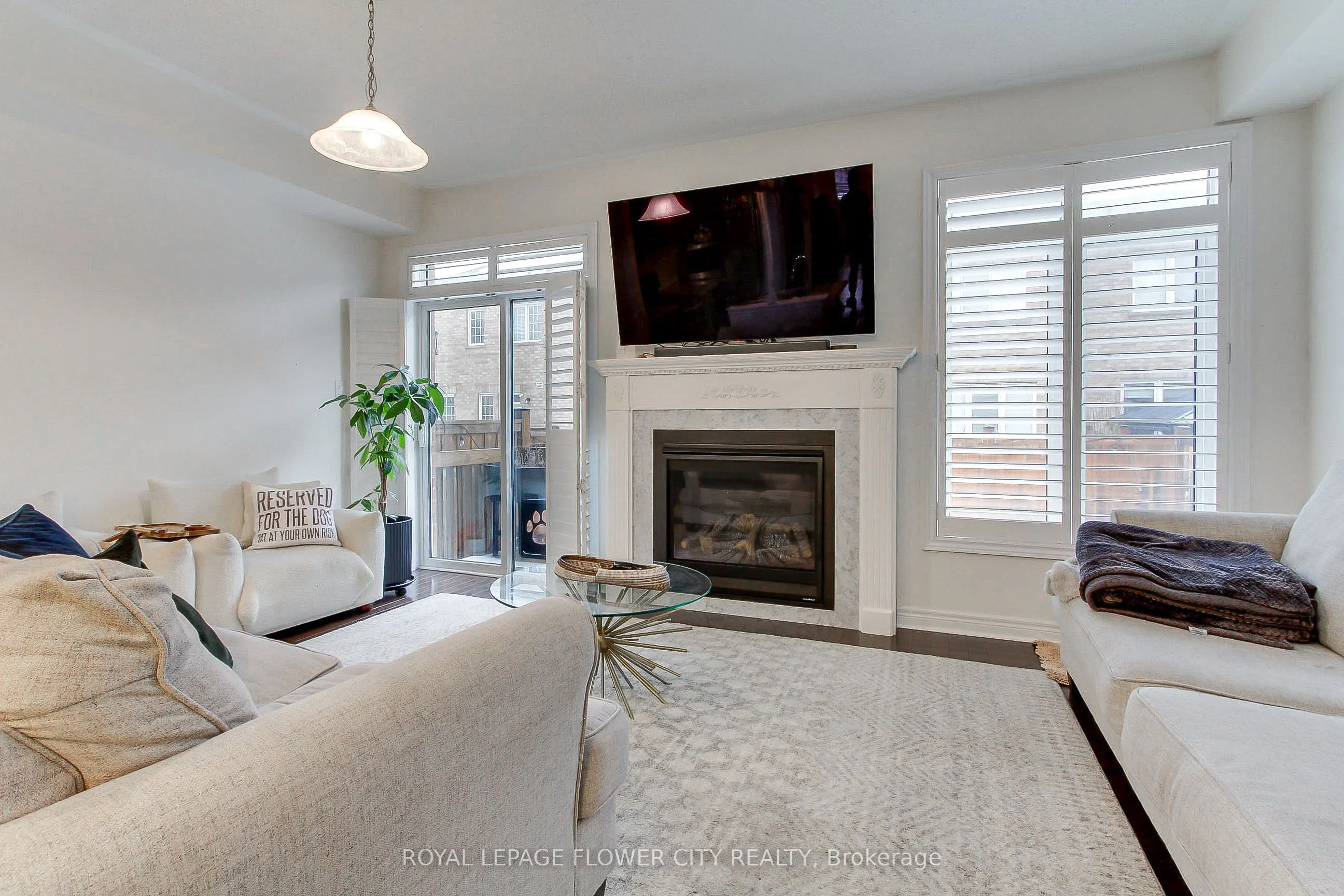 101 Huguenot Road