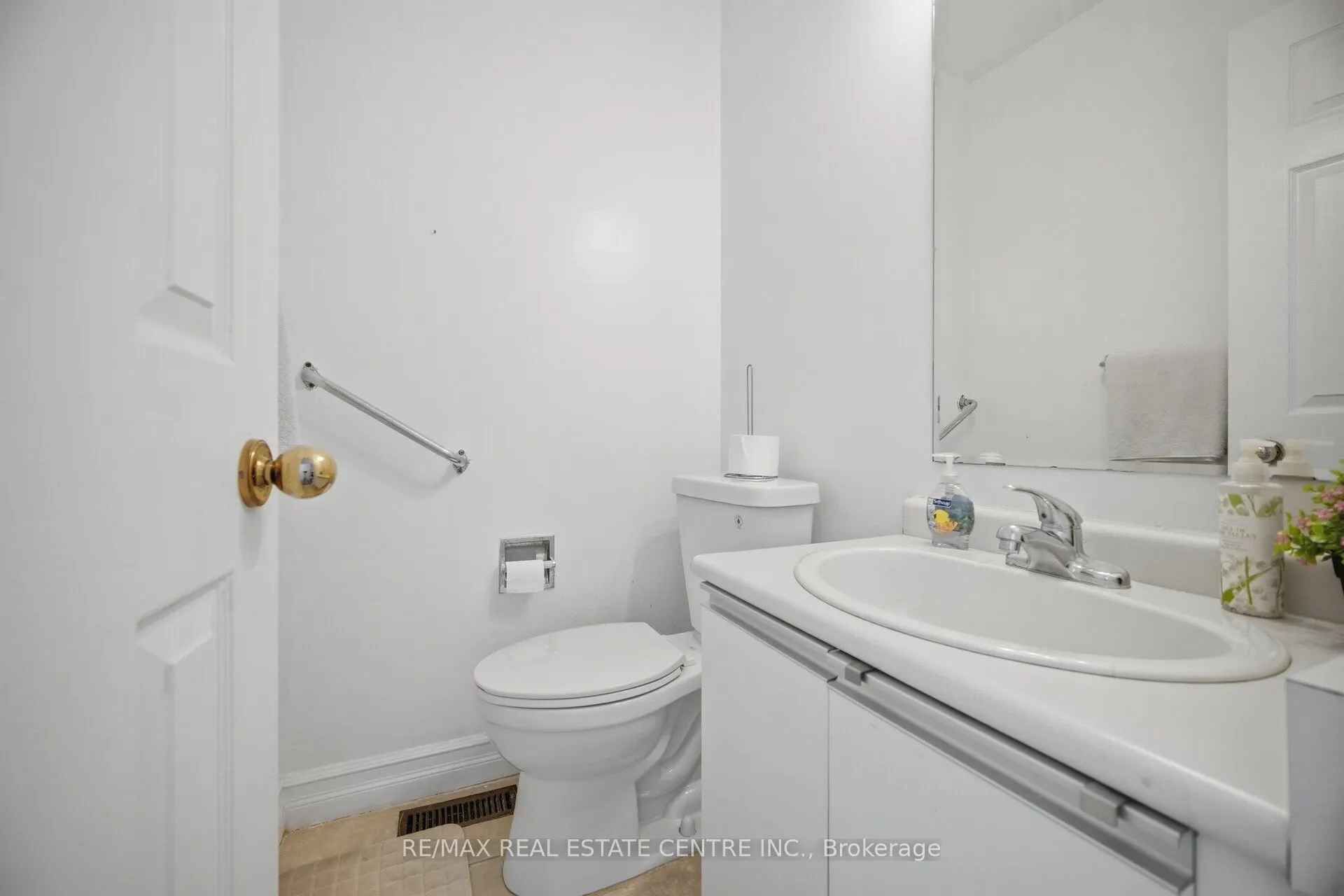 3 Hartnell Square #2