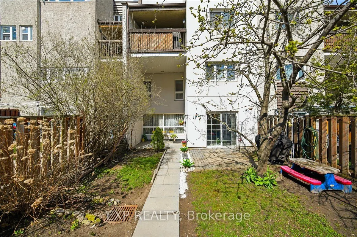1055 Dundas Street E #167