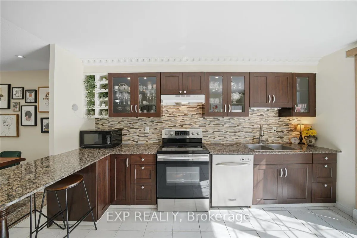 1055 Dundas Street E #167