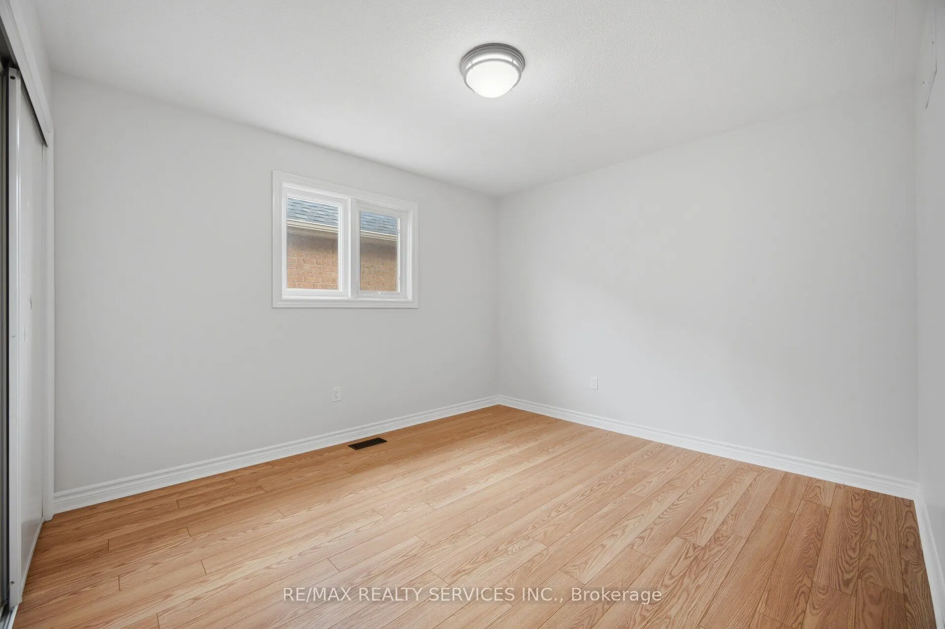 62 SIR JACOBS Crescent