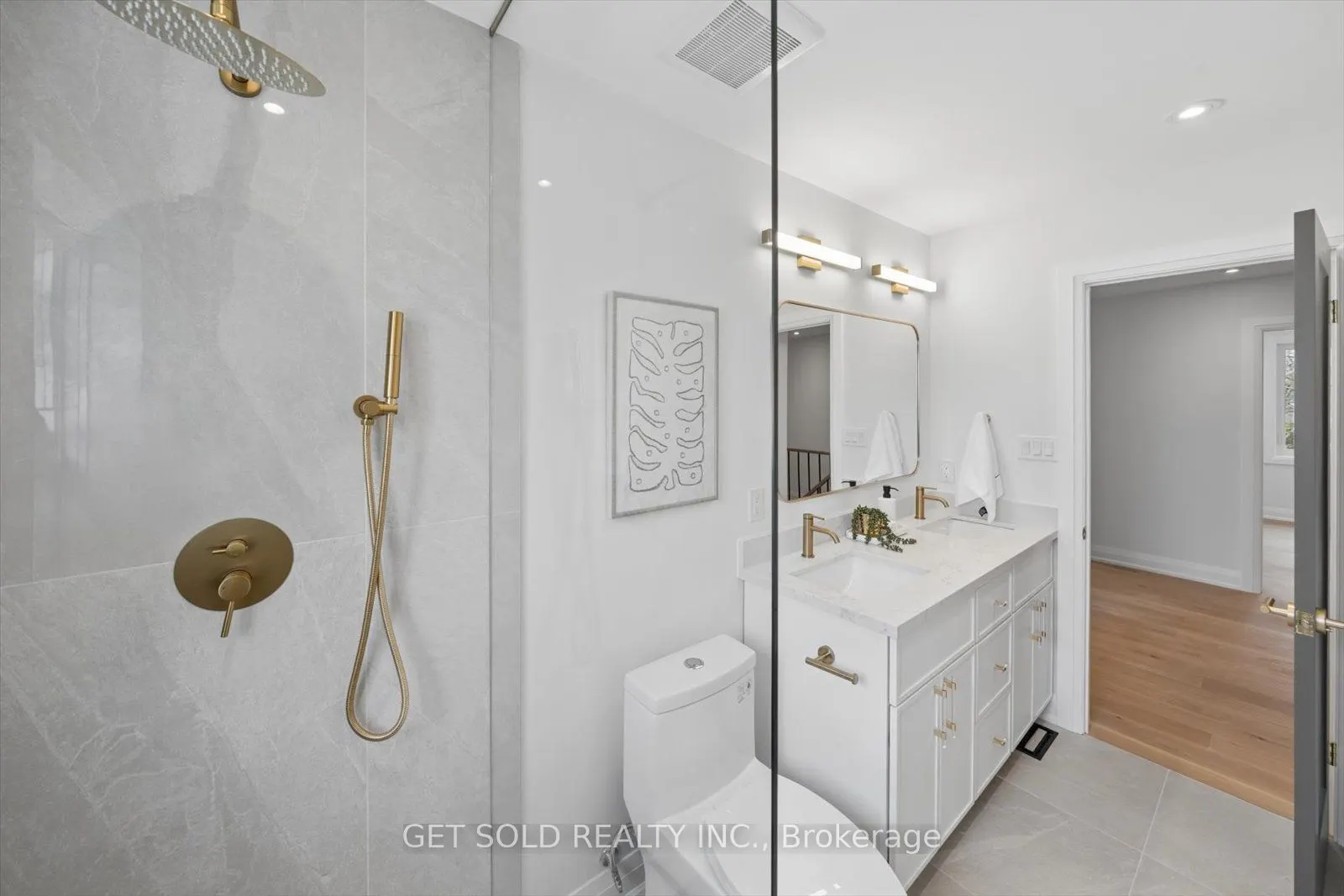 1768 Sherwood Forrest Circle