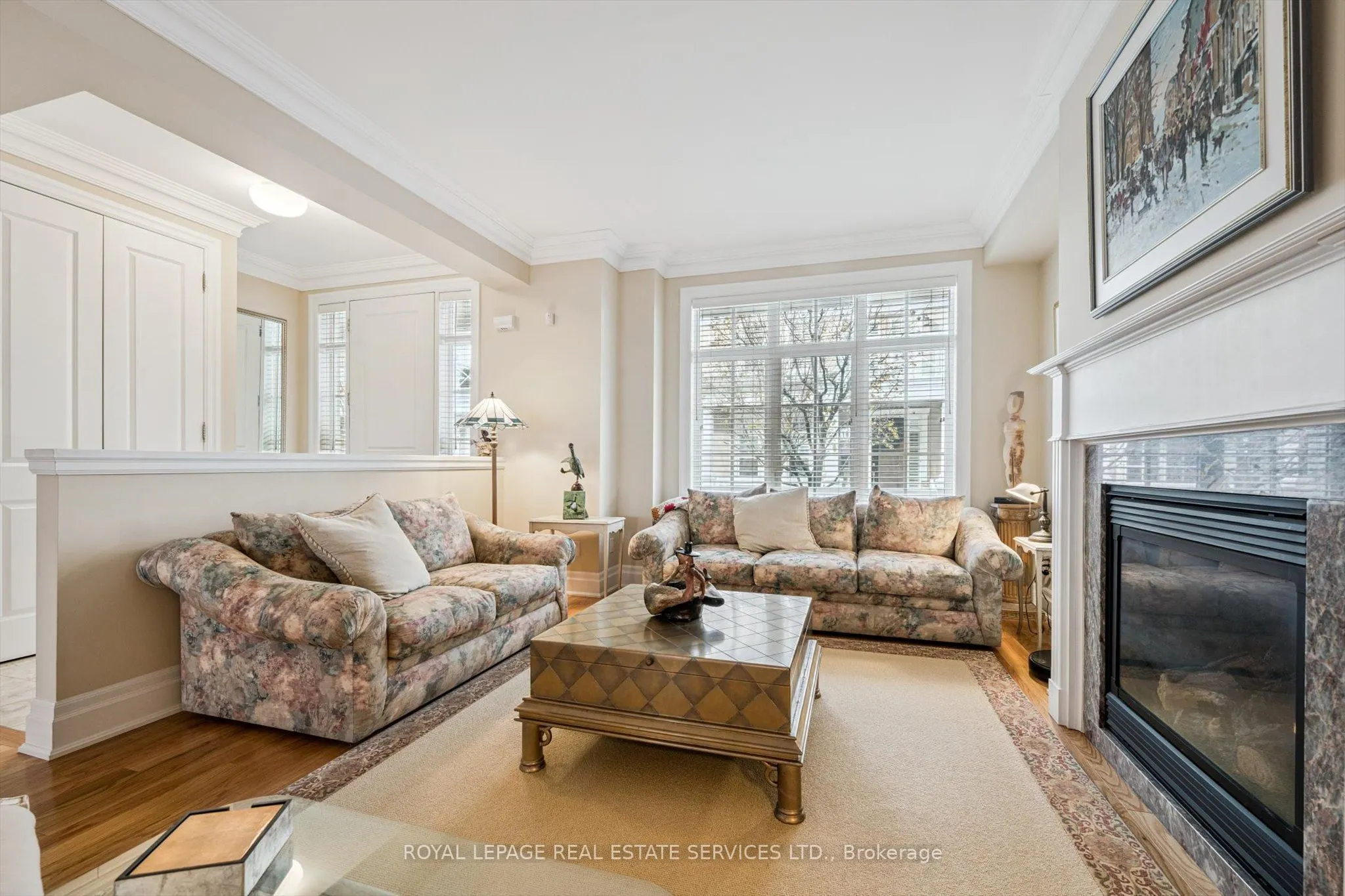 2369 Ontario Street #26