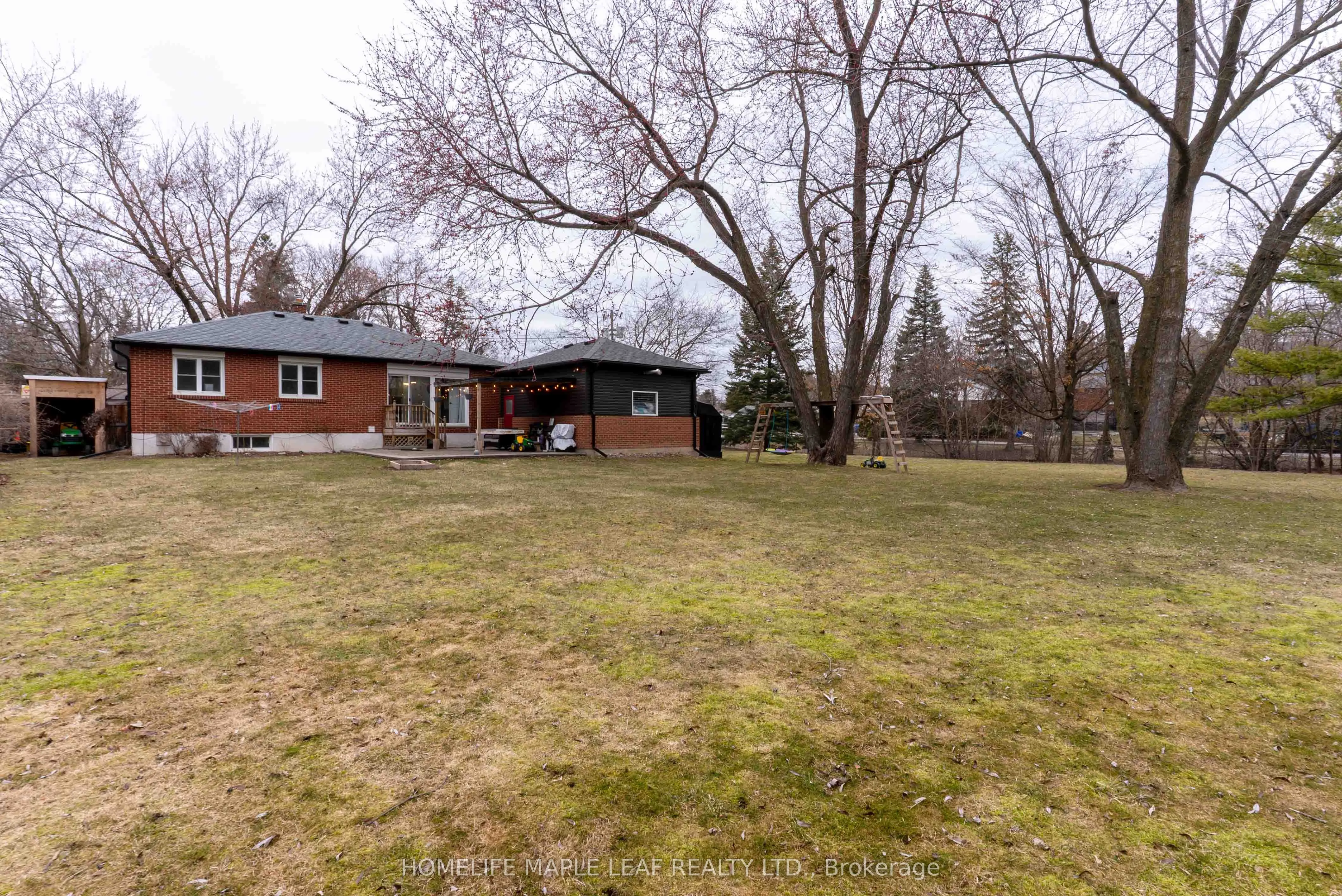 292 Woodward Avenue