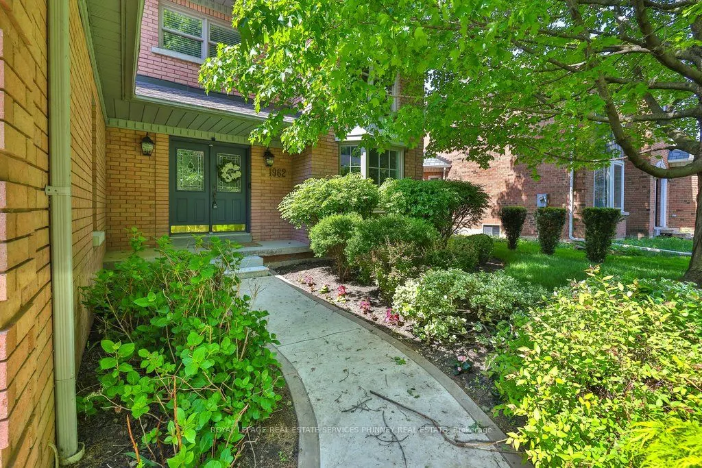 1962 Calgary Court