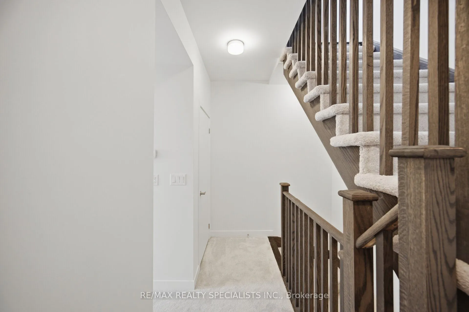 3405 Ridgeway Drive #21