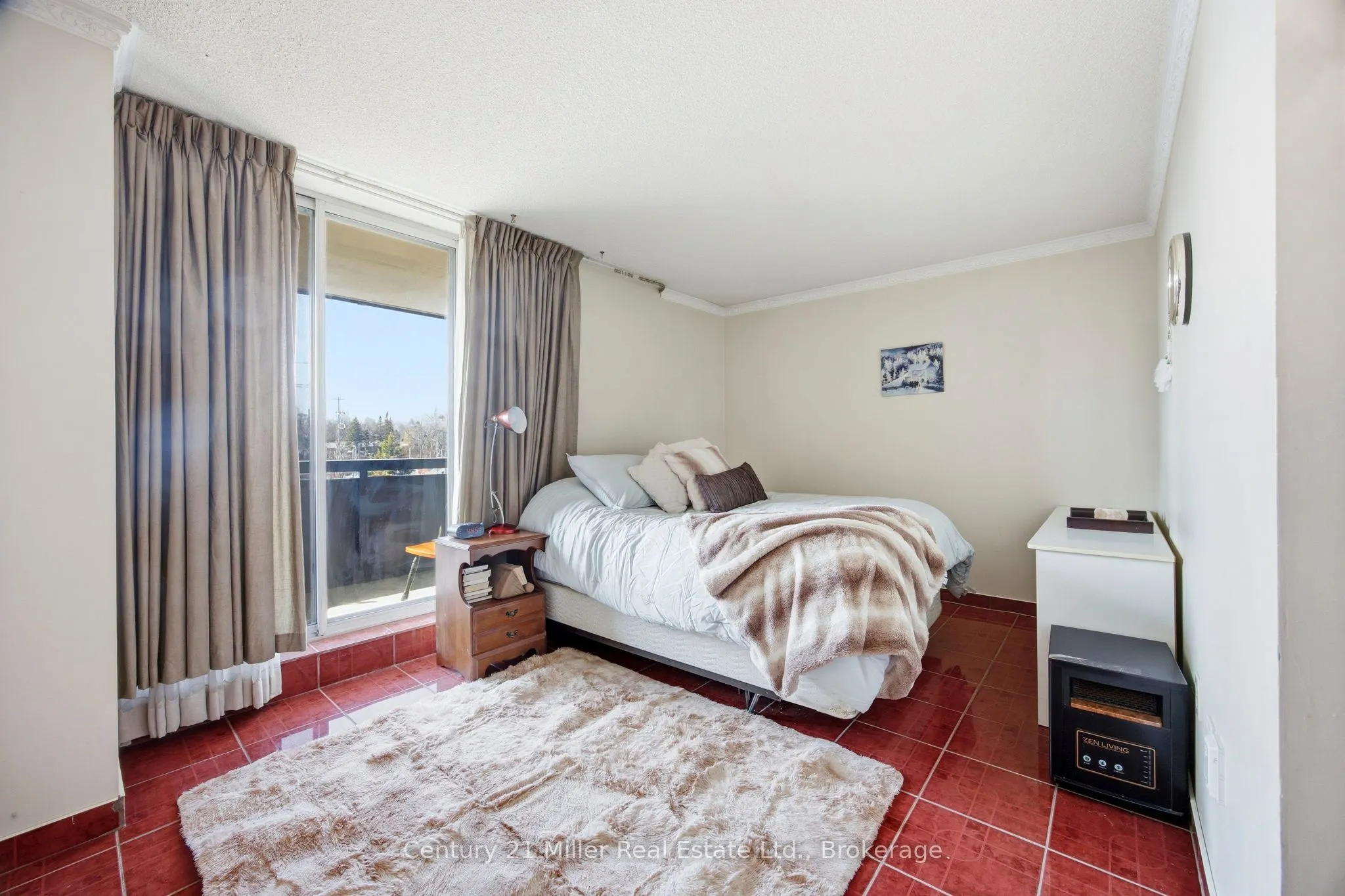3845 Lake Shore Boulevard W #411